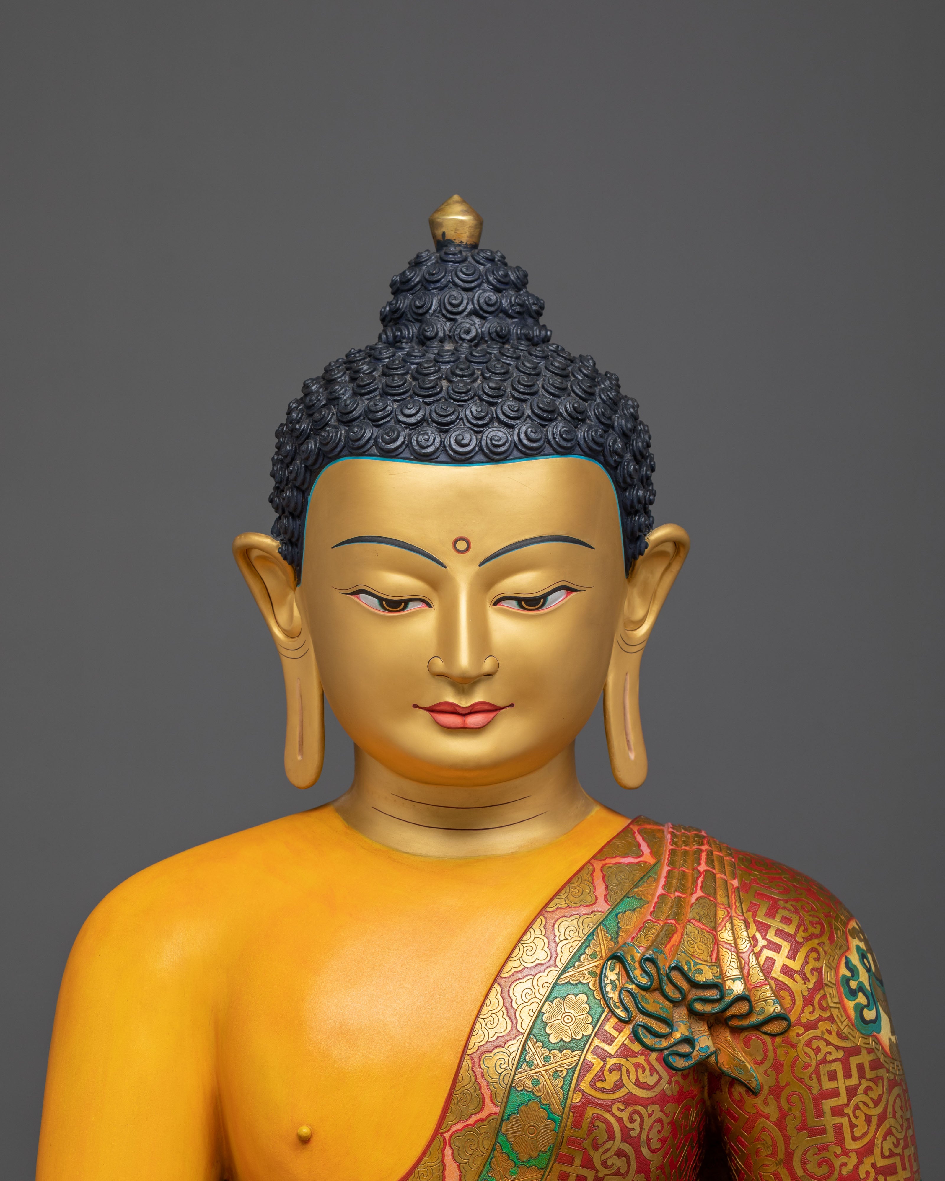 Hand-Carved Shakyamuni Buddha Statue | Exquisite Gilded Artistry