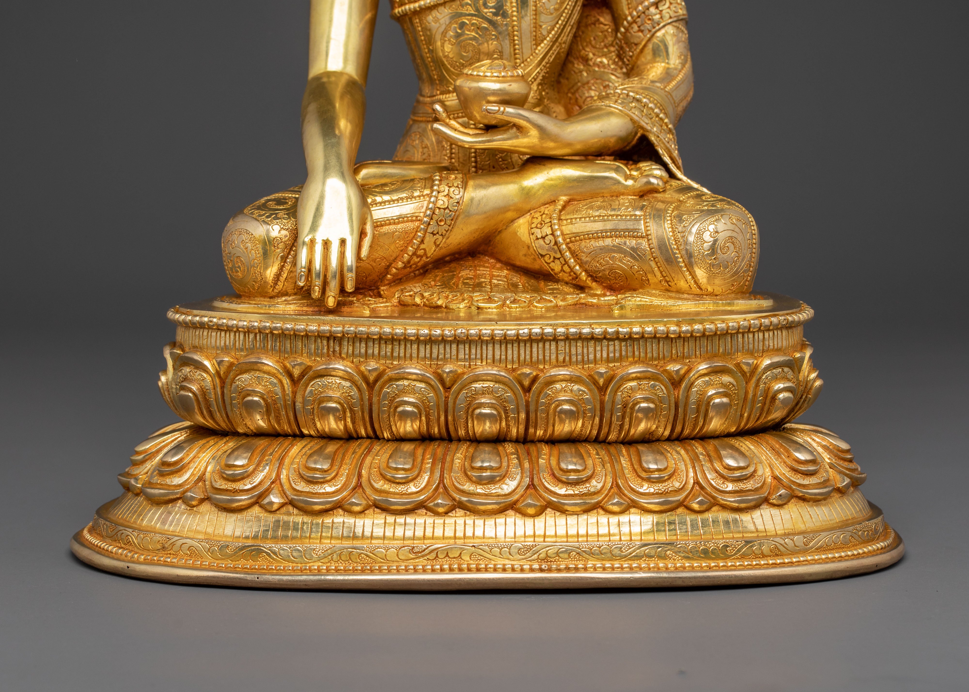 Radiant Tibetan Shakyamuni Buddha Handcrafted Statue