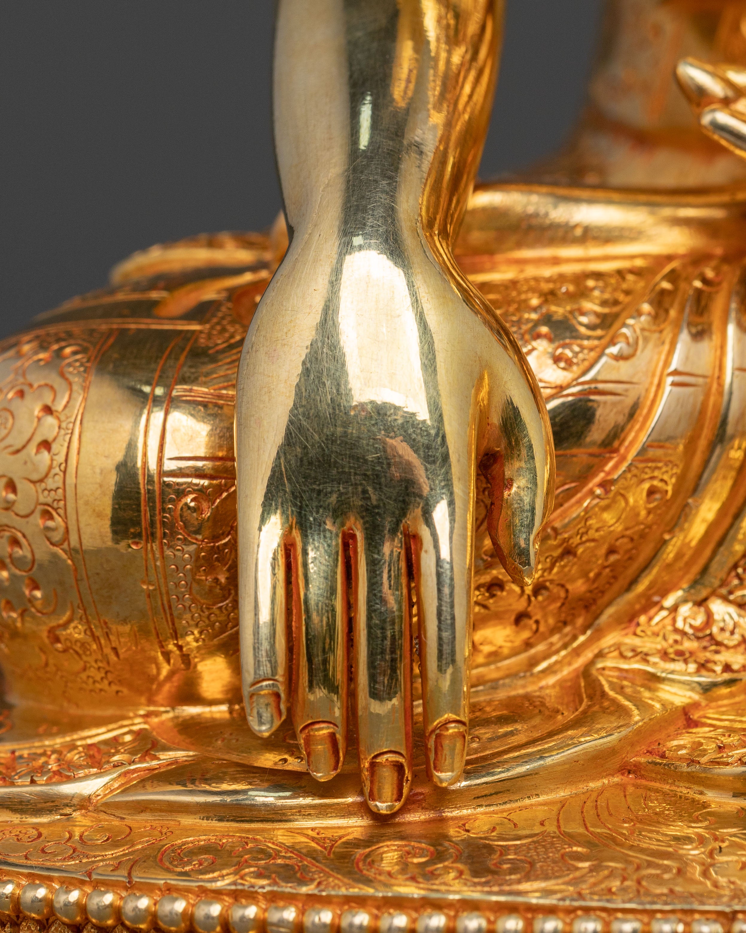 Handcrafted Shakyamuni Buddha Statue | Traditional Icon