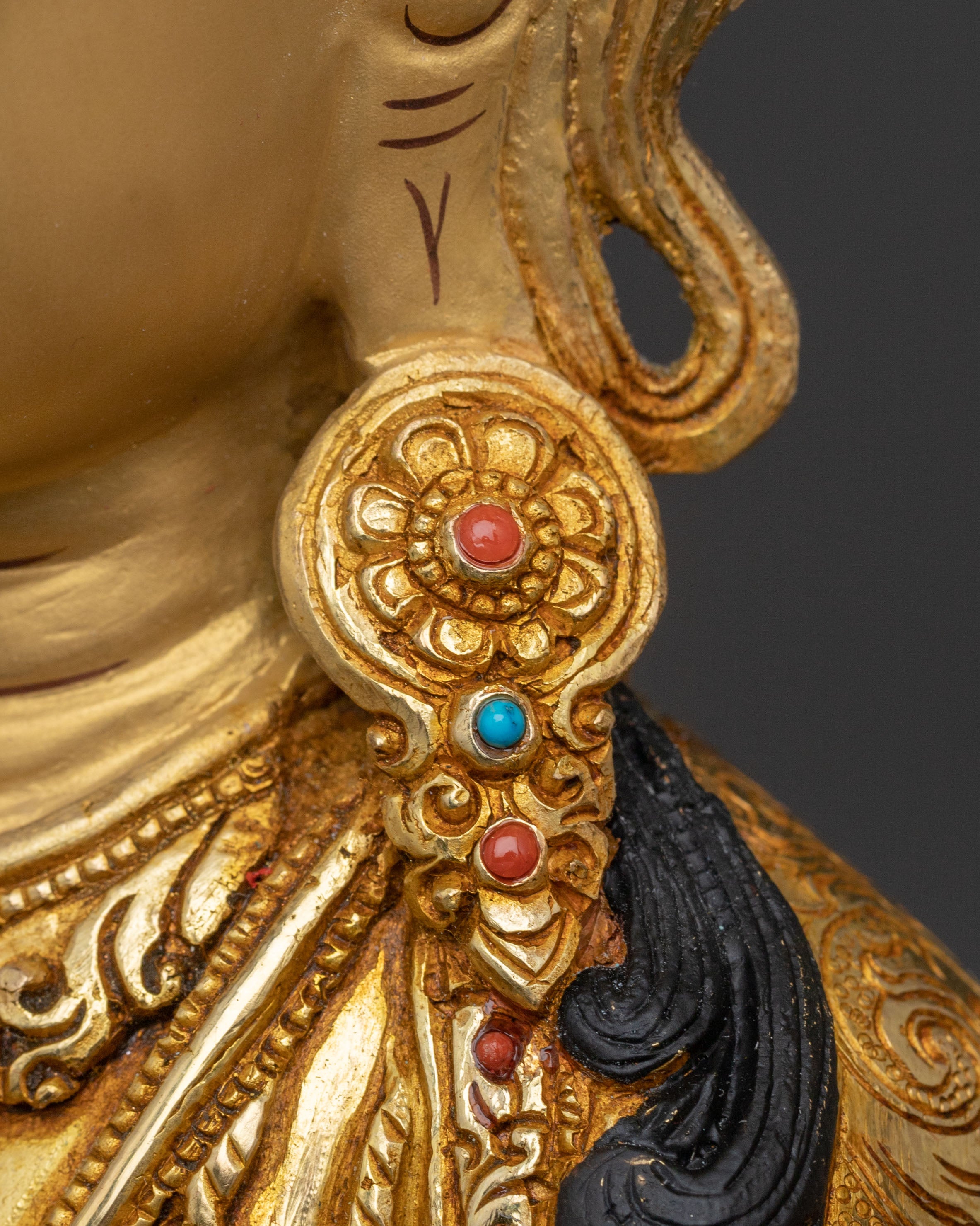 24K Gold Gilded Copper Chenrezig Statue | Patan Artistry