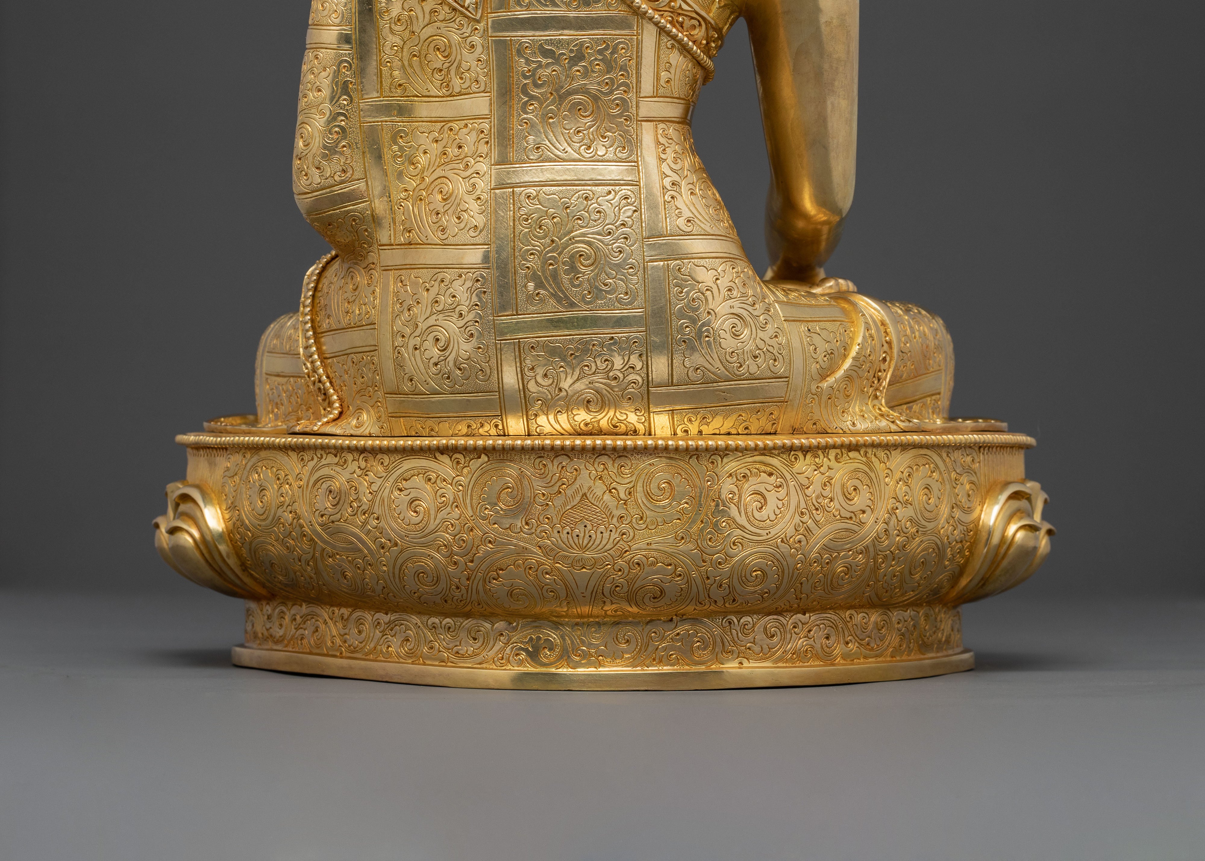 Shakyamuni Spiritual Statue: 24K Gold Gilded Icon