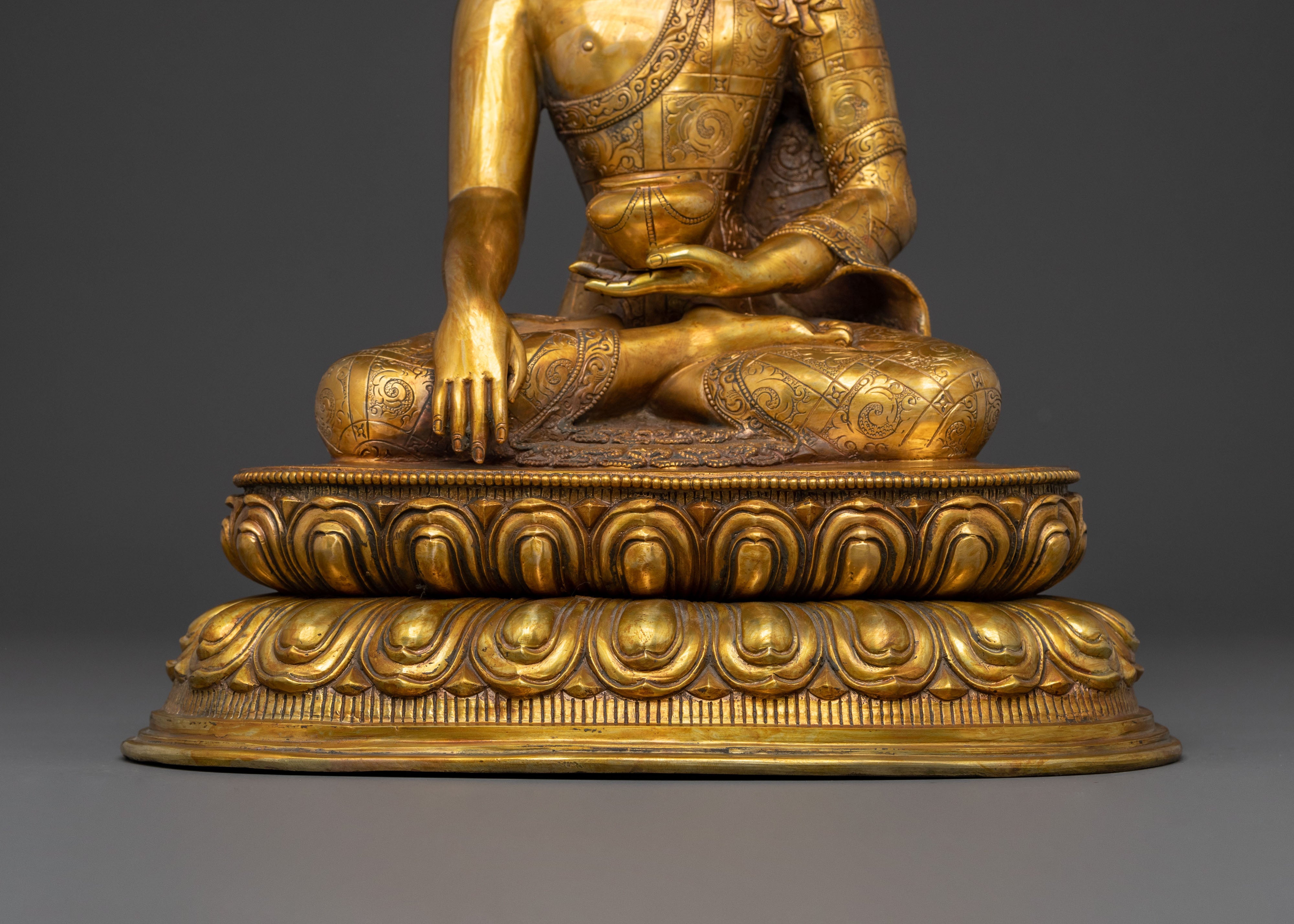 Dharma Buddha: Shakyamuni Spiritual Statue