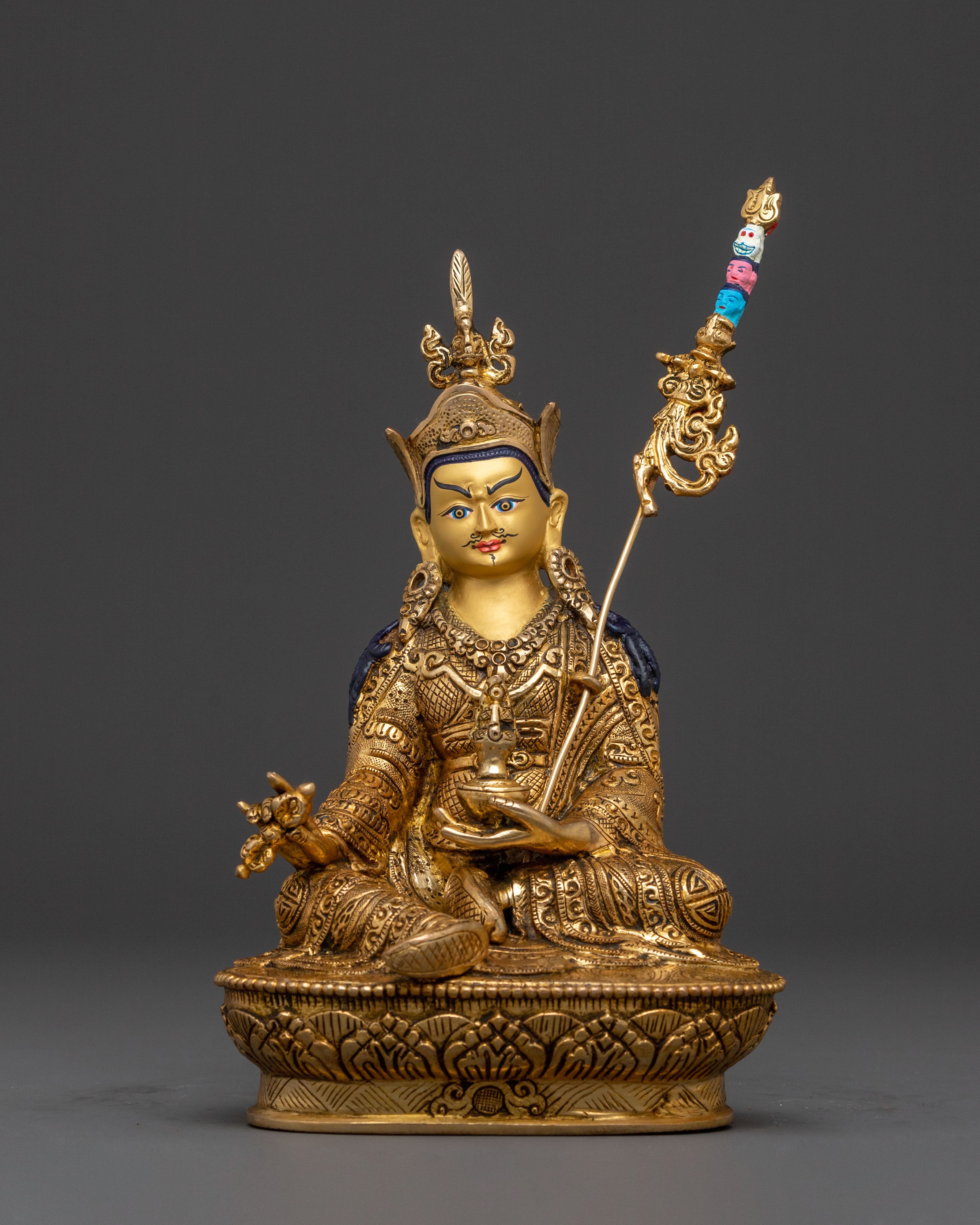 Guru Rinpoche Statue