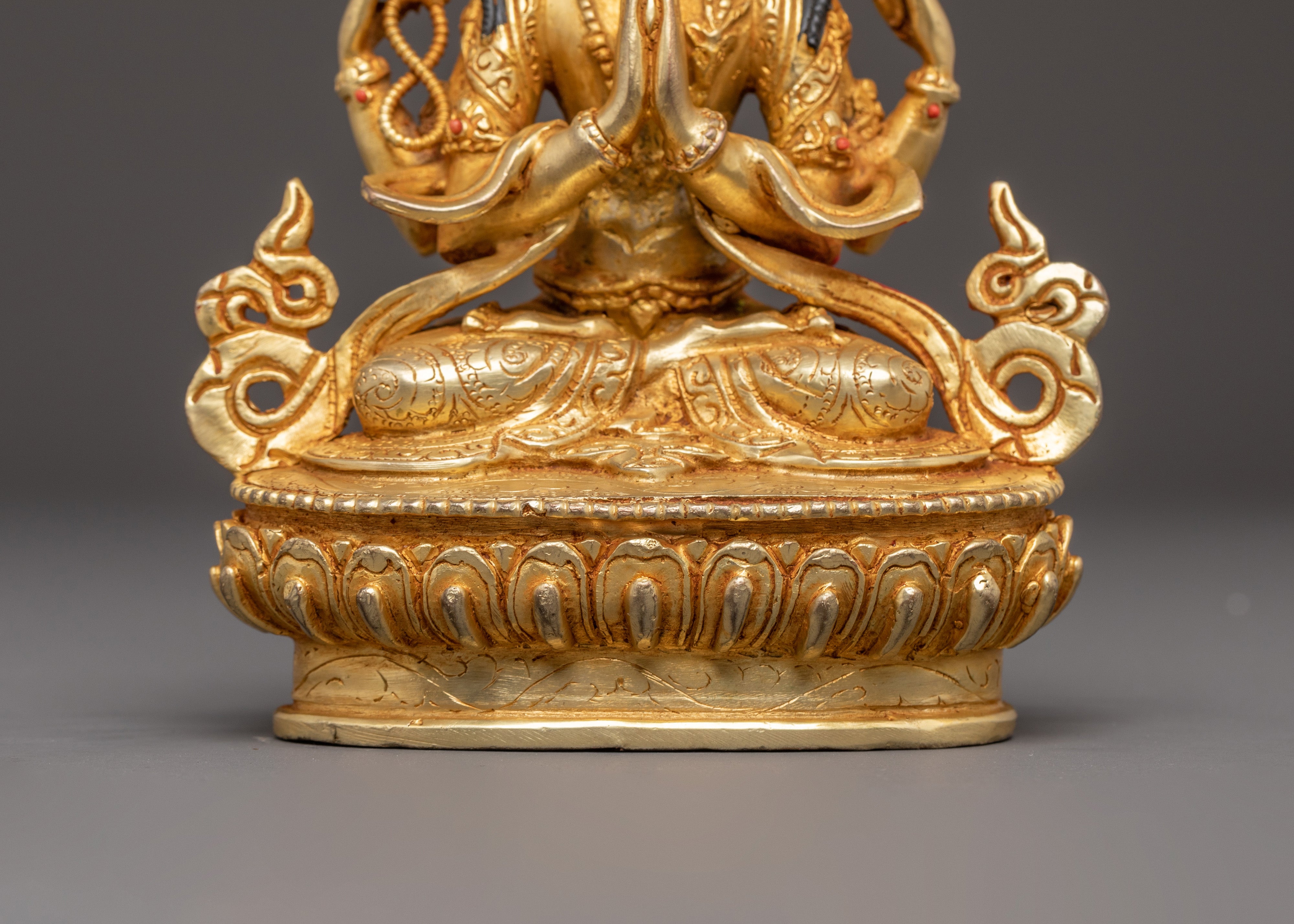 Figurine of Bodhisattva Chenrezig | Four Armed Avalokiteshvara Statue