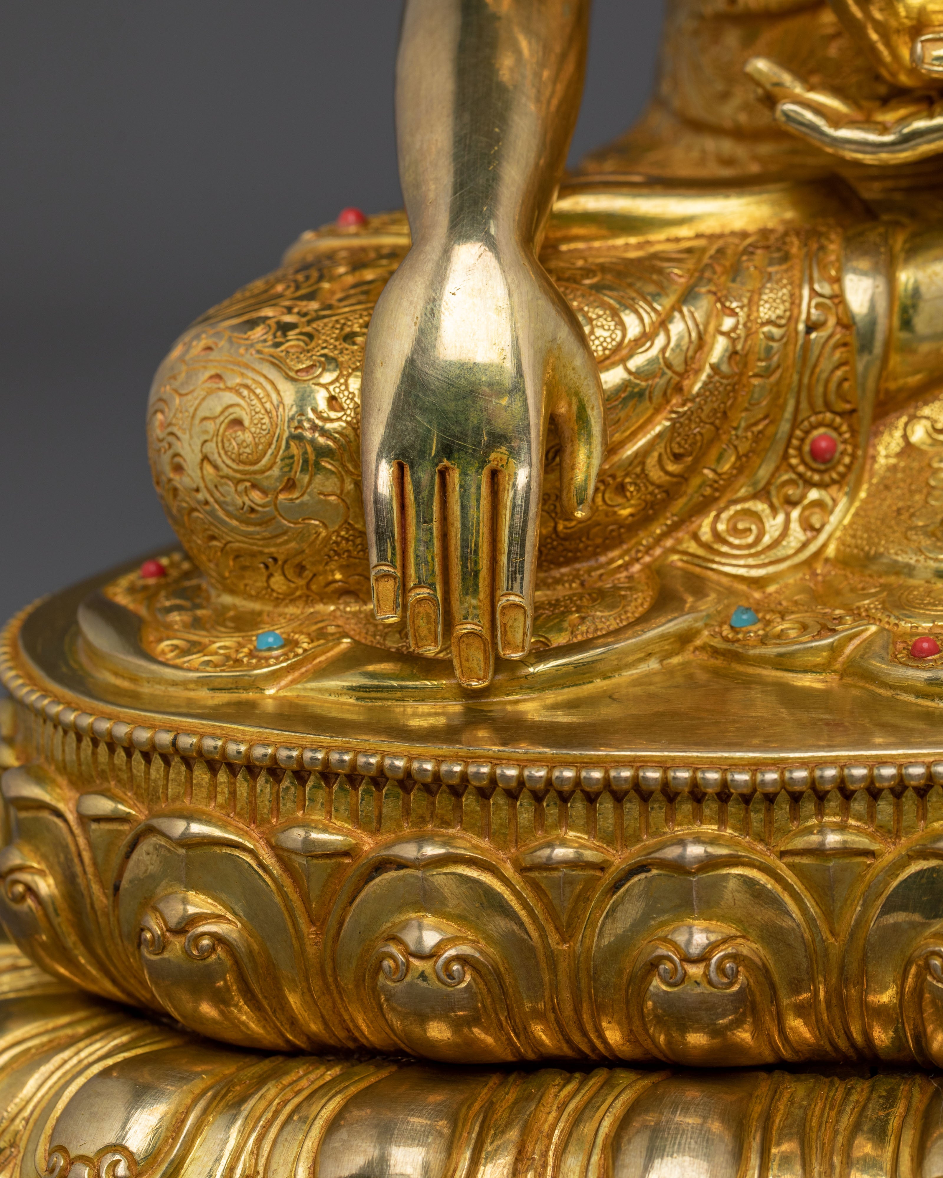Shakyamuni Buddha Statue | Handmade Elegant Figurine