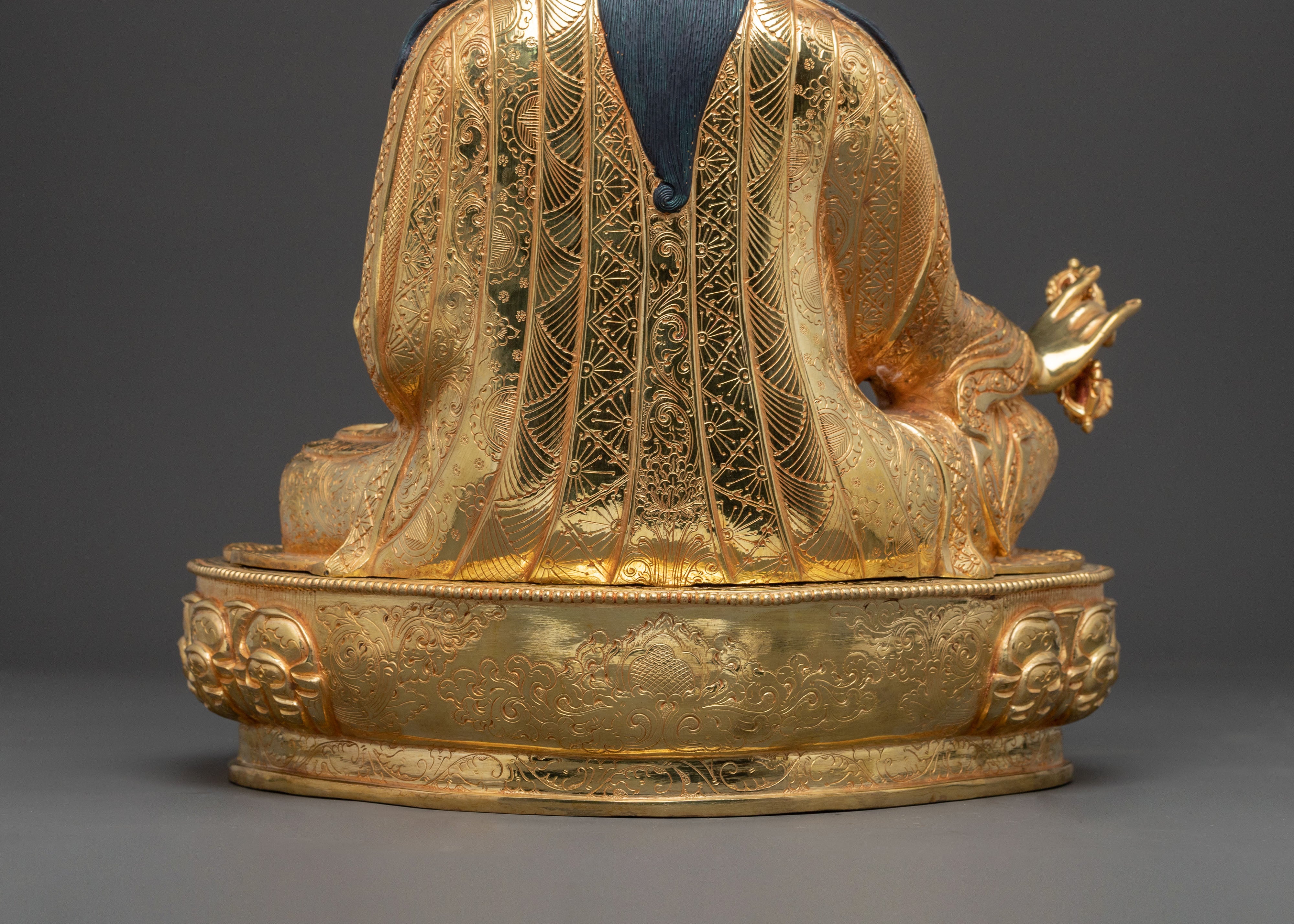 Guru Rinpoche Tibetan Master Statue – Radiant 24K Gold Gilded