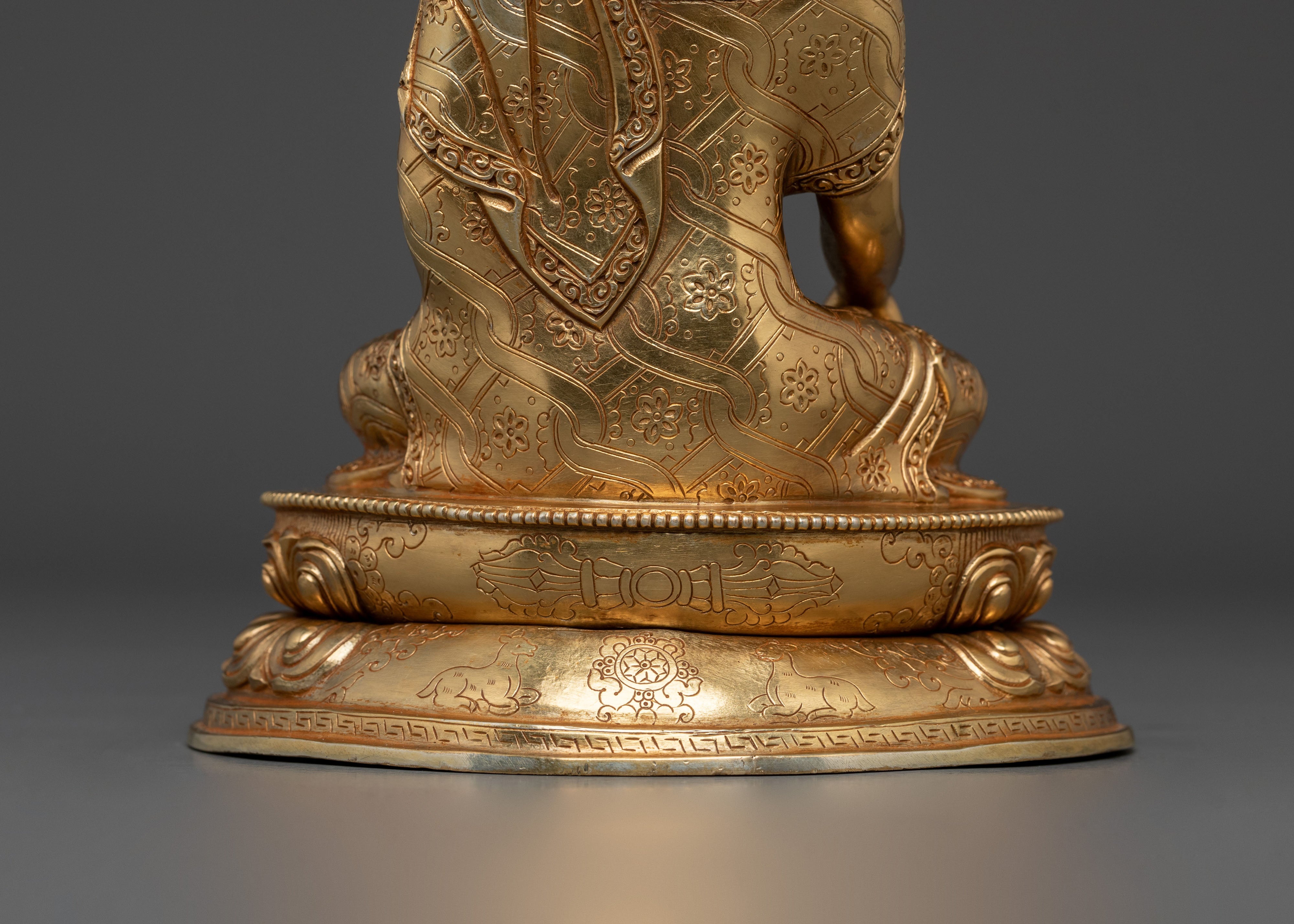 Shakyamuni Buddha Sacred Statue for Buddhist Shrine
