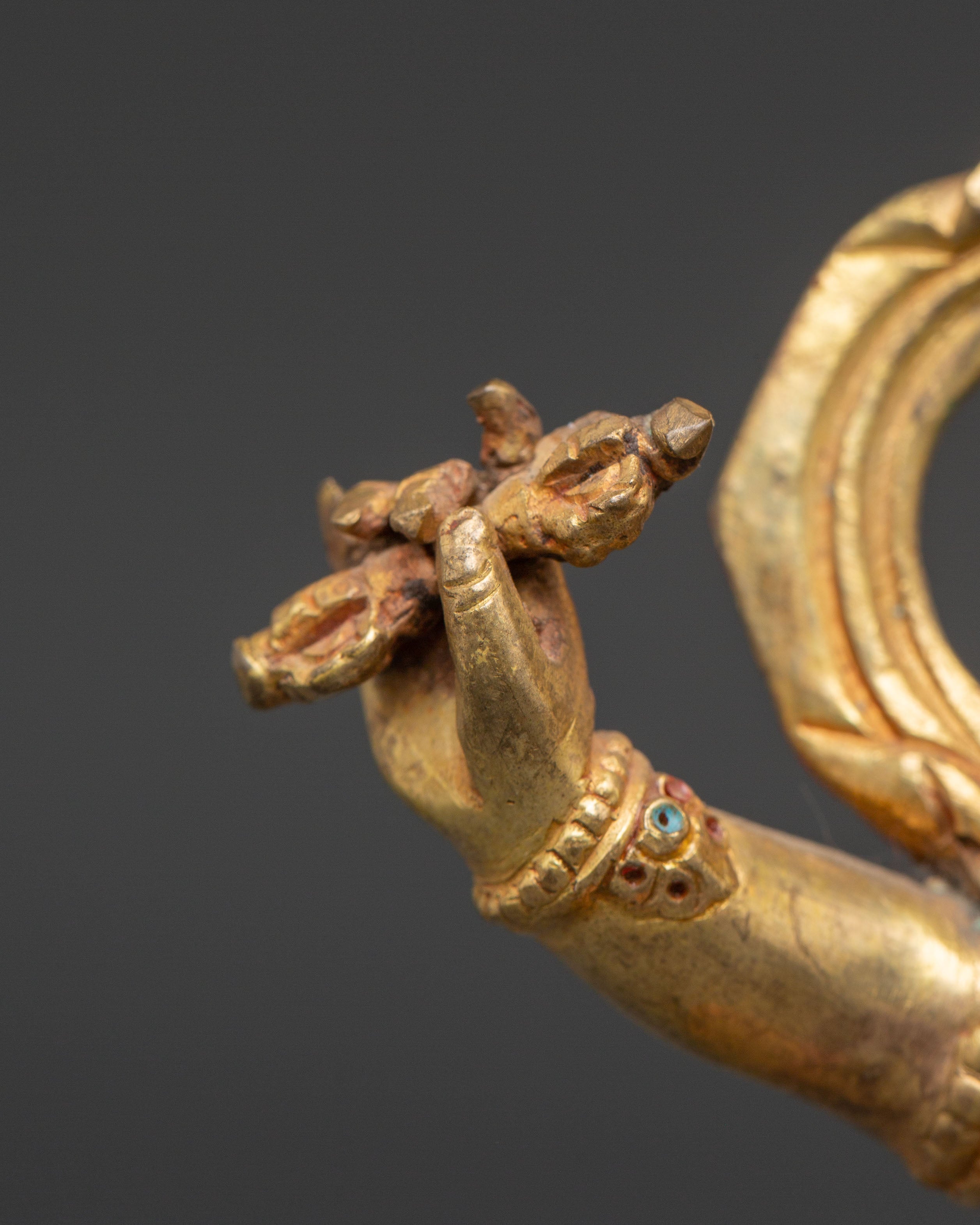 Golden Vajrapani Statue: The Protector of Buddha | Buddhist Spiritual Decor