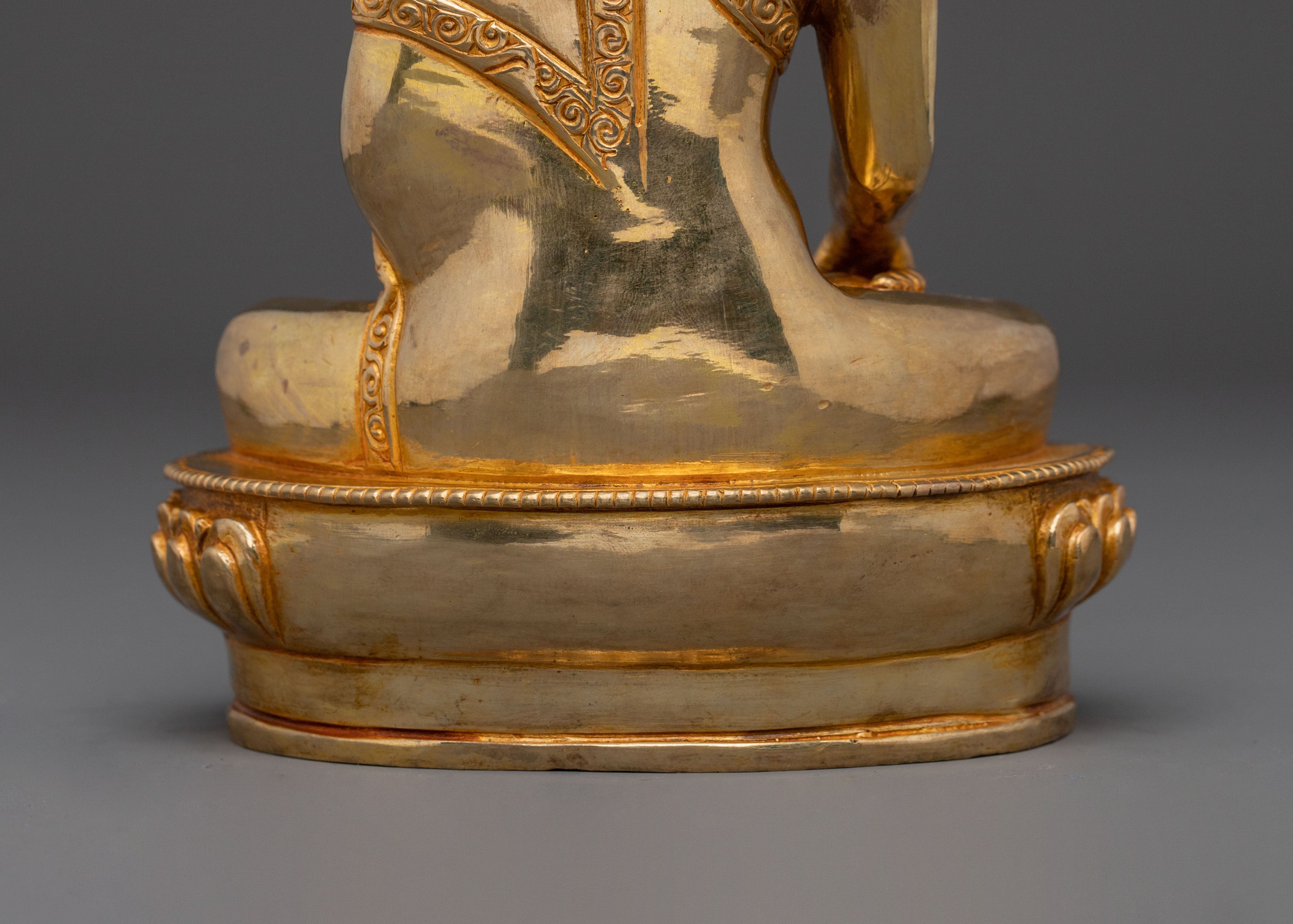 Shakyamuni Blessing Statue: 24K Gold Gilded
