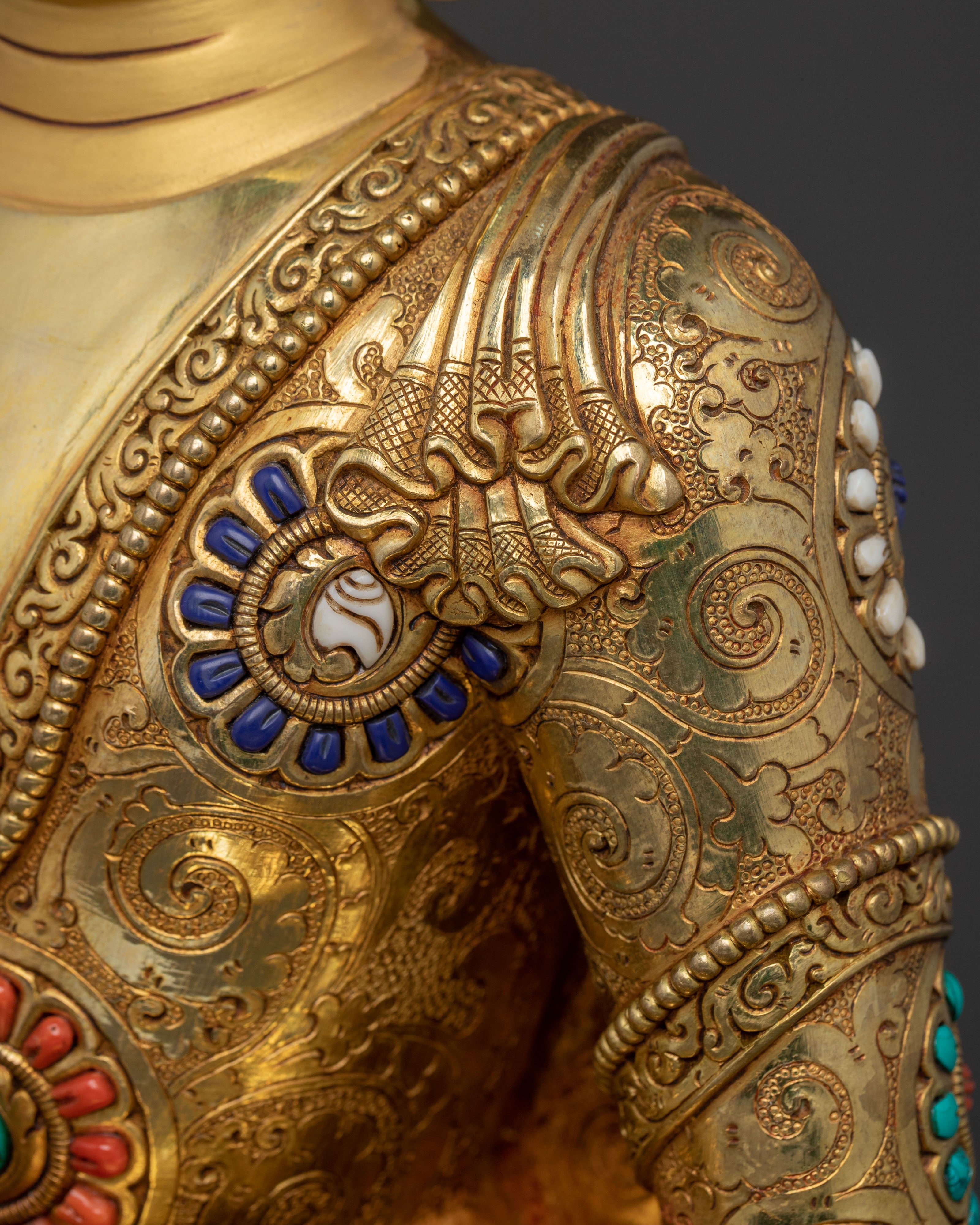 Shakyamuni Buddha Statue | 24K Gold Gilded Art