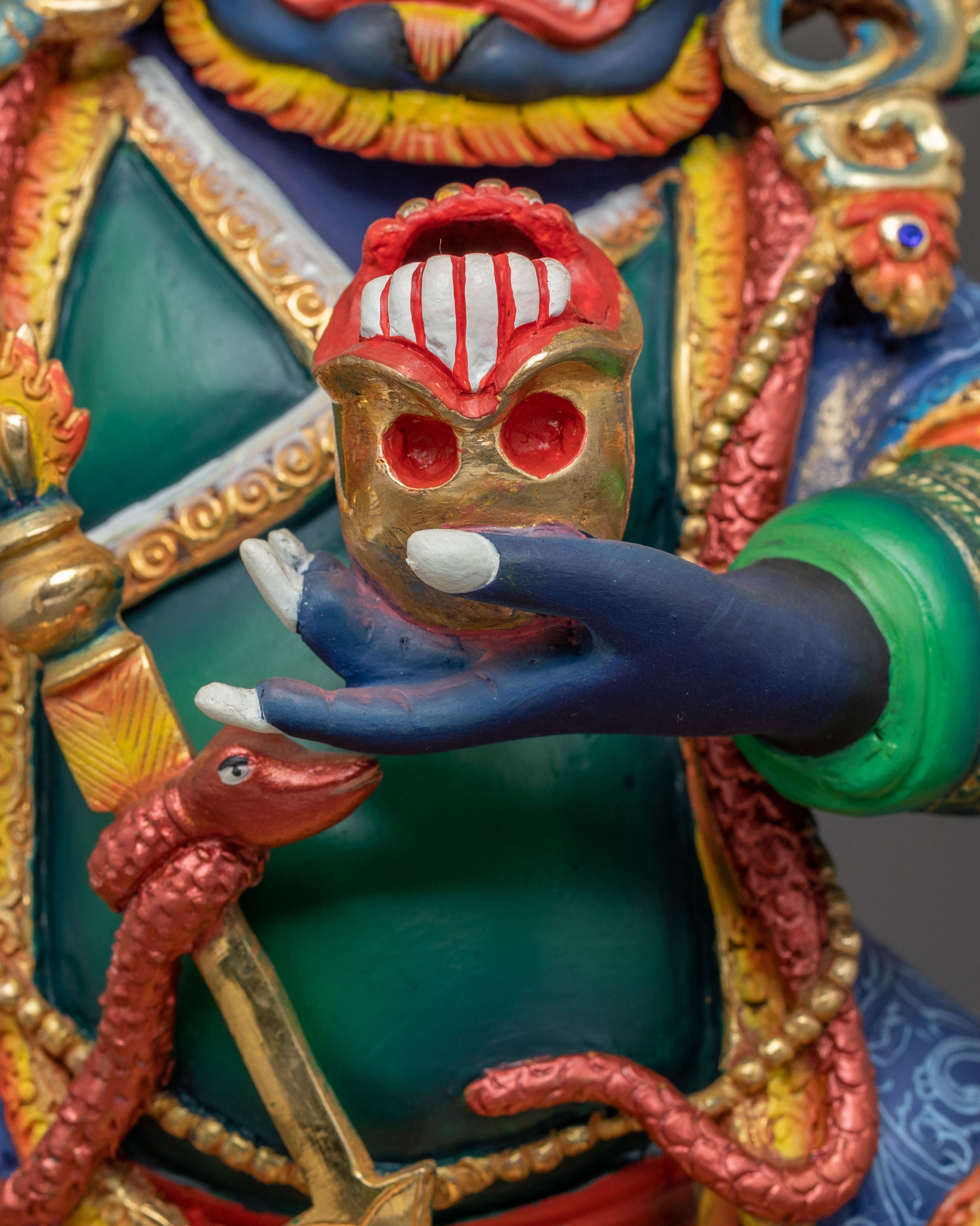 Divine Mahakala Bernakchen Statue – Exquisite Handcrafted Protector