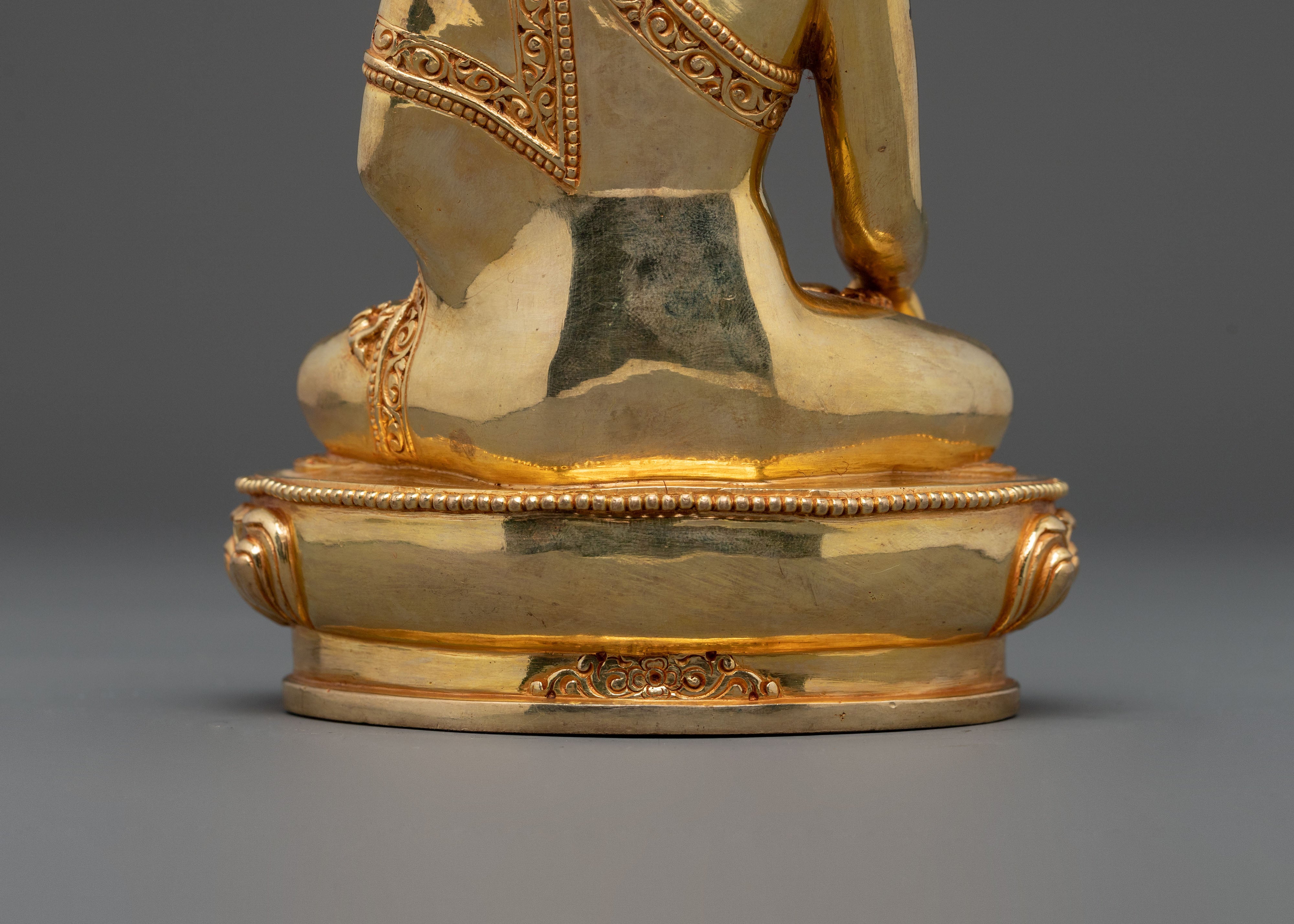 Amitabha Buddha Buddhist Altar Statue – Radiant Gilded Copper