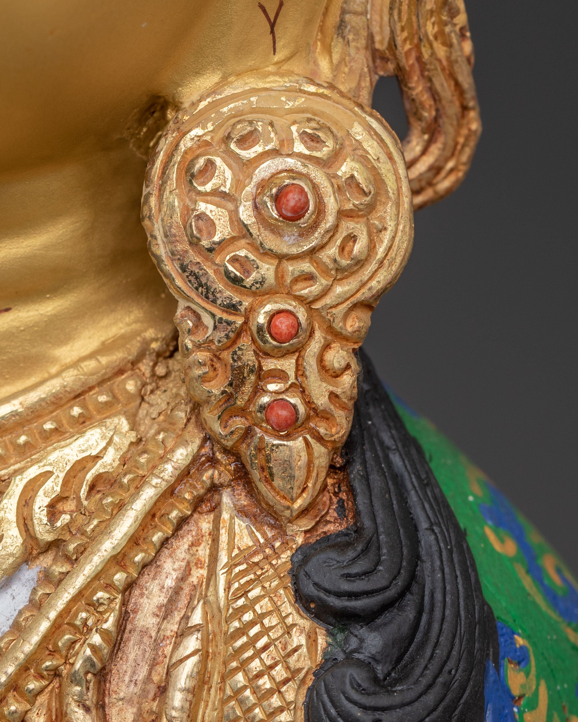 Handcrafted Chenrezig Statue | Spiritual Icon