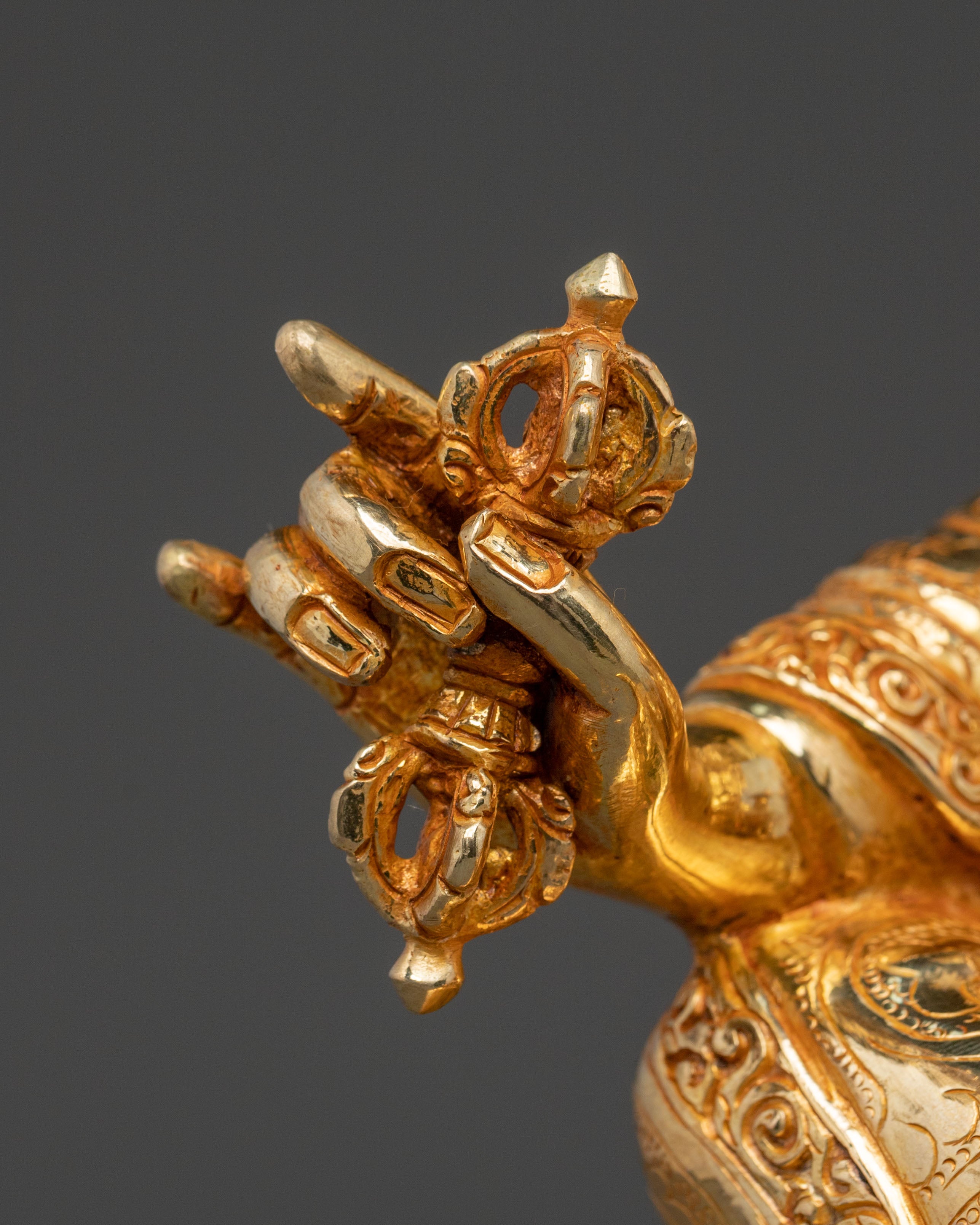 Handcrafted Guru Rinpoche Statue: Sacred Figurine