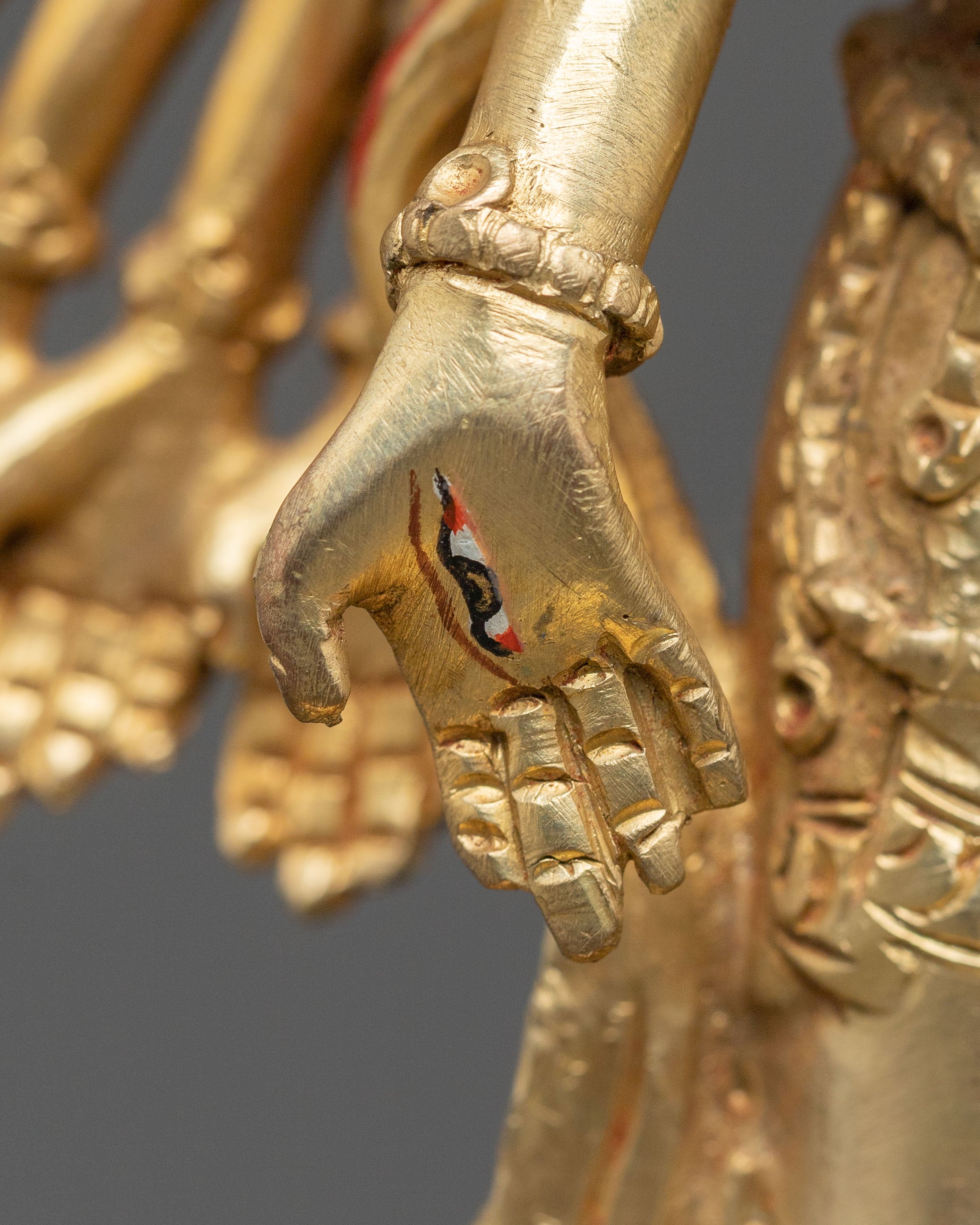 1000 Armed Chenrezig Statue: Boundless Compassion