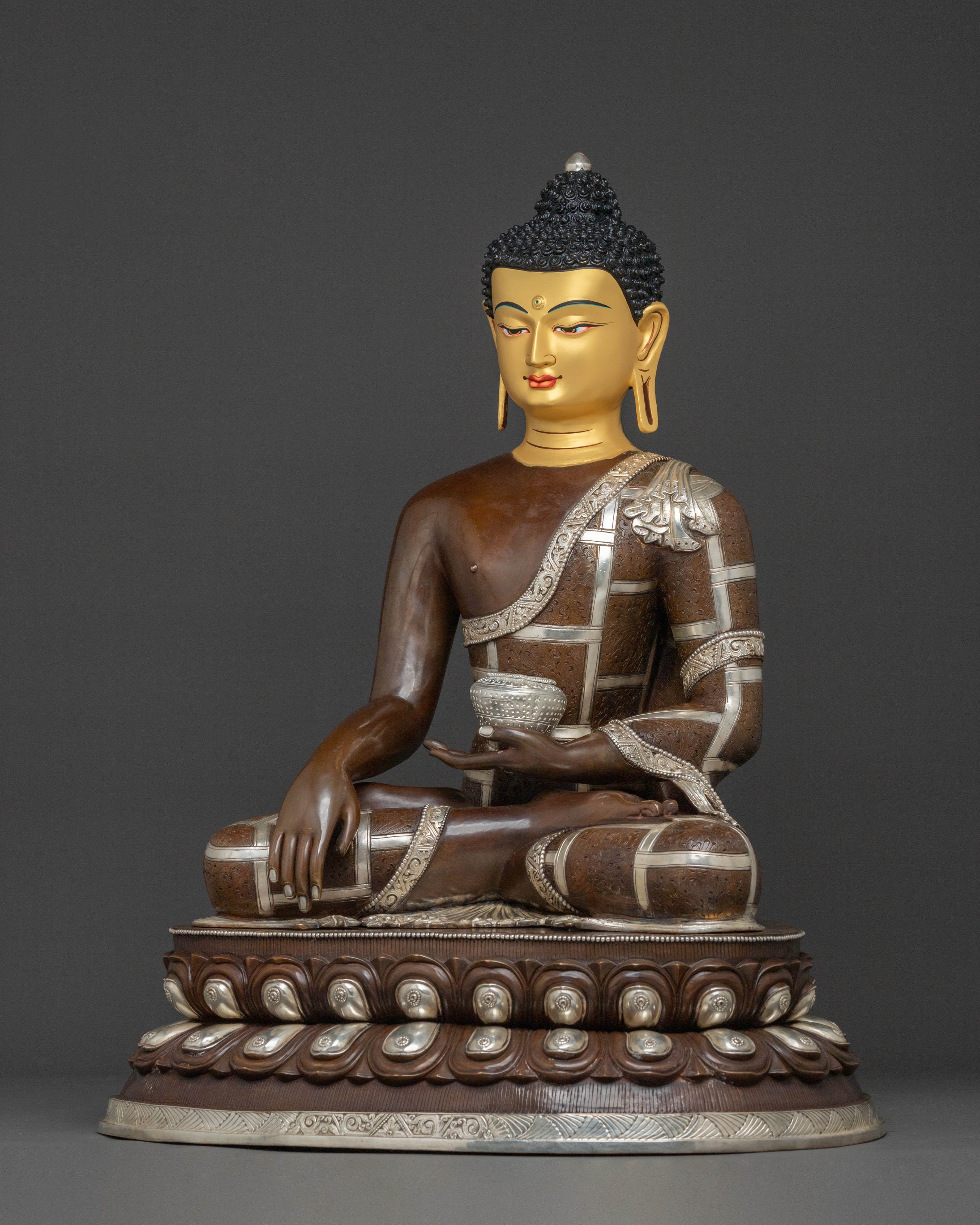 Shakyamuni Buddha: Monastic Golden Figurine