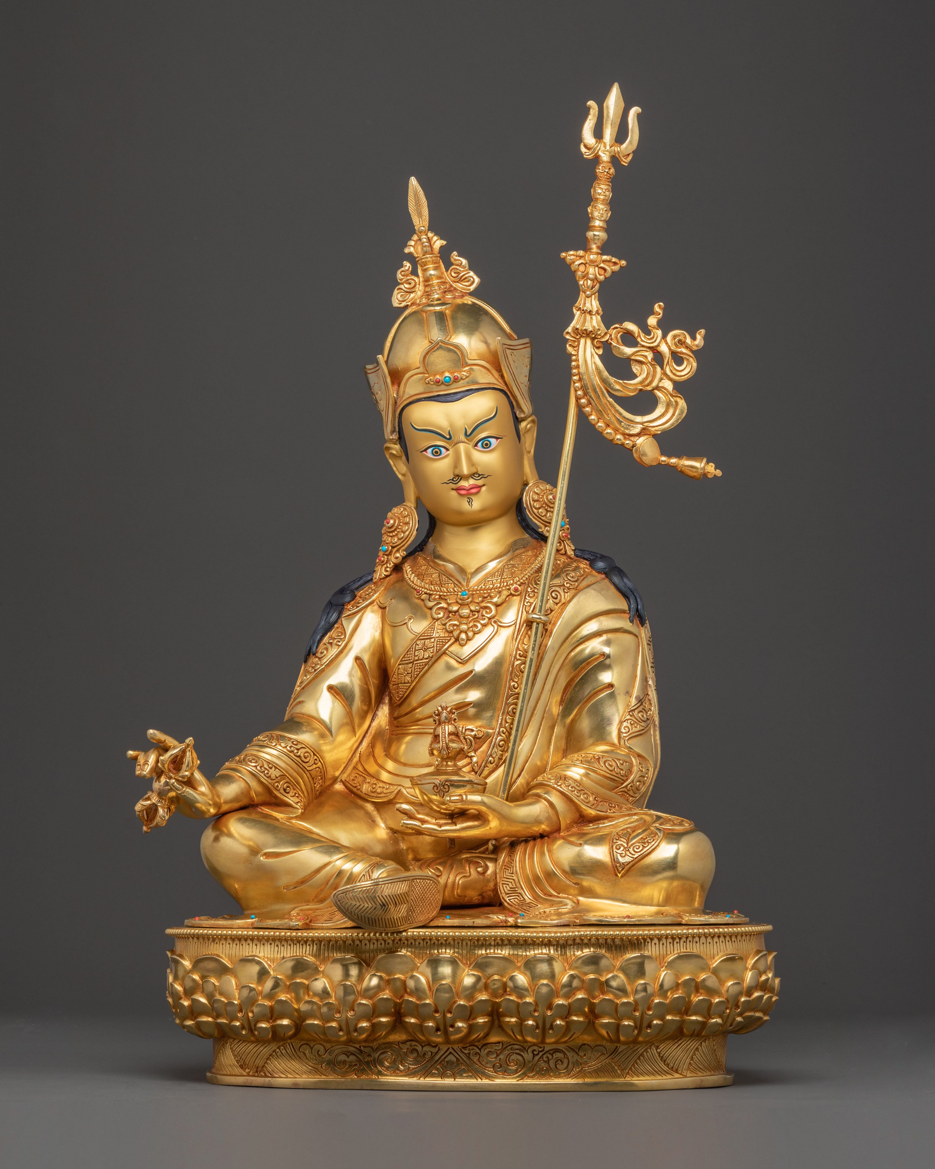 Guru Rinpoche Statue
