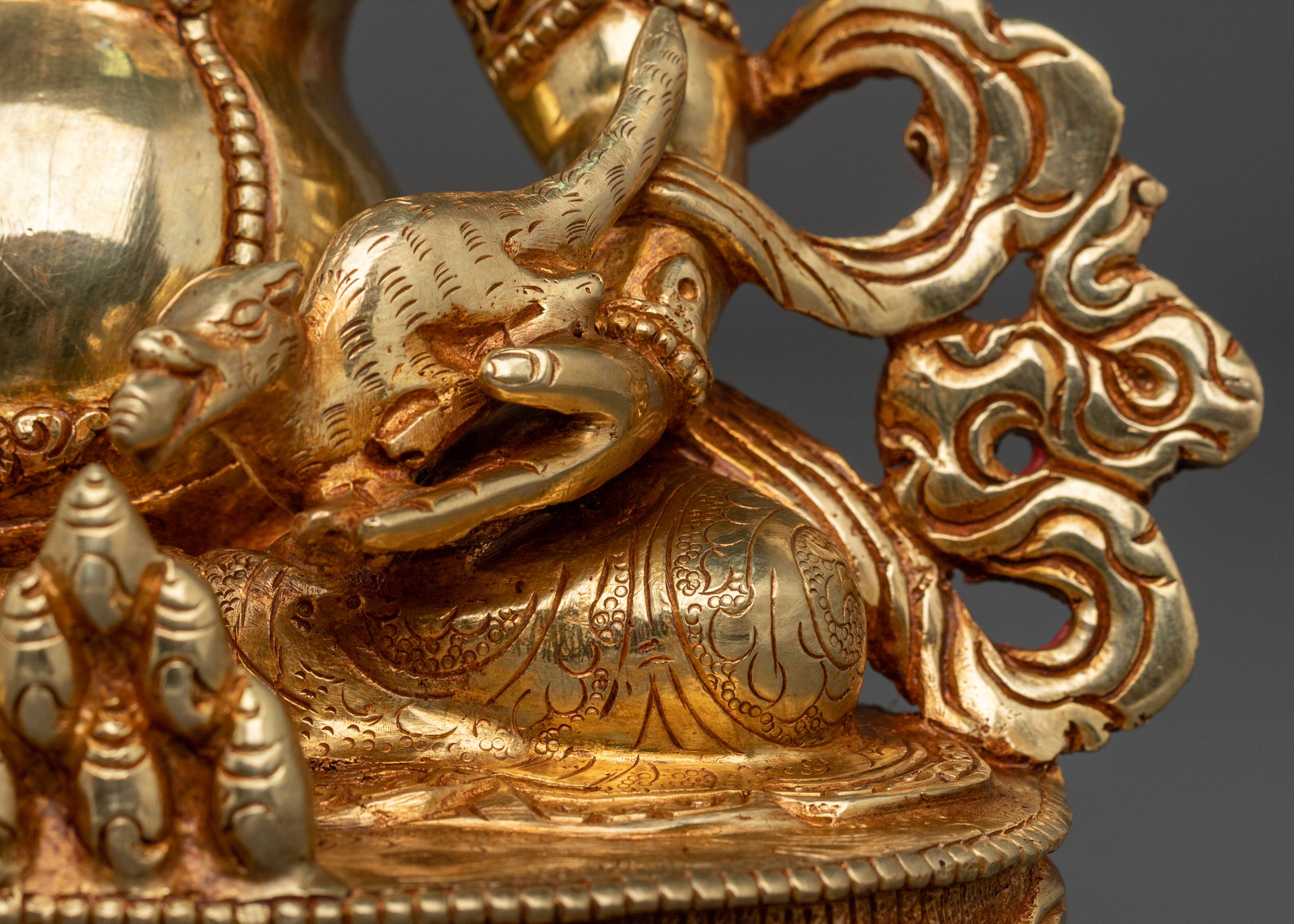 Tibetan God Dzambhala Statue | Tibetan Wealth God