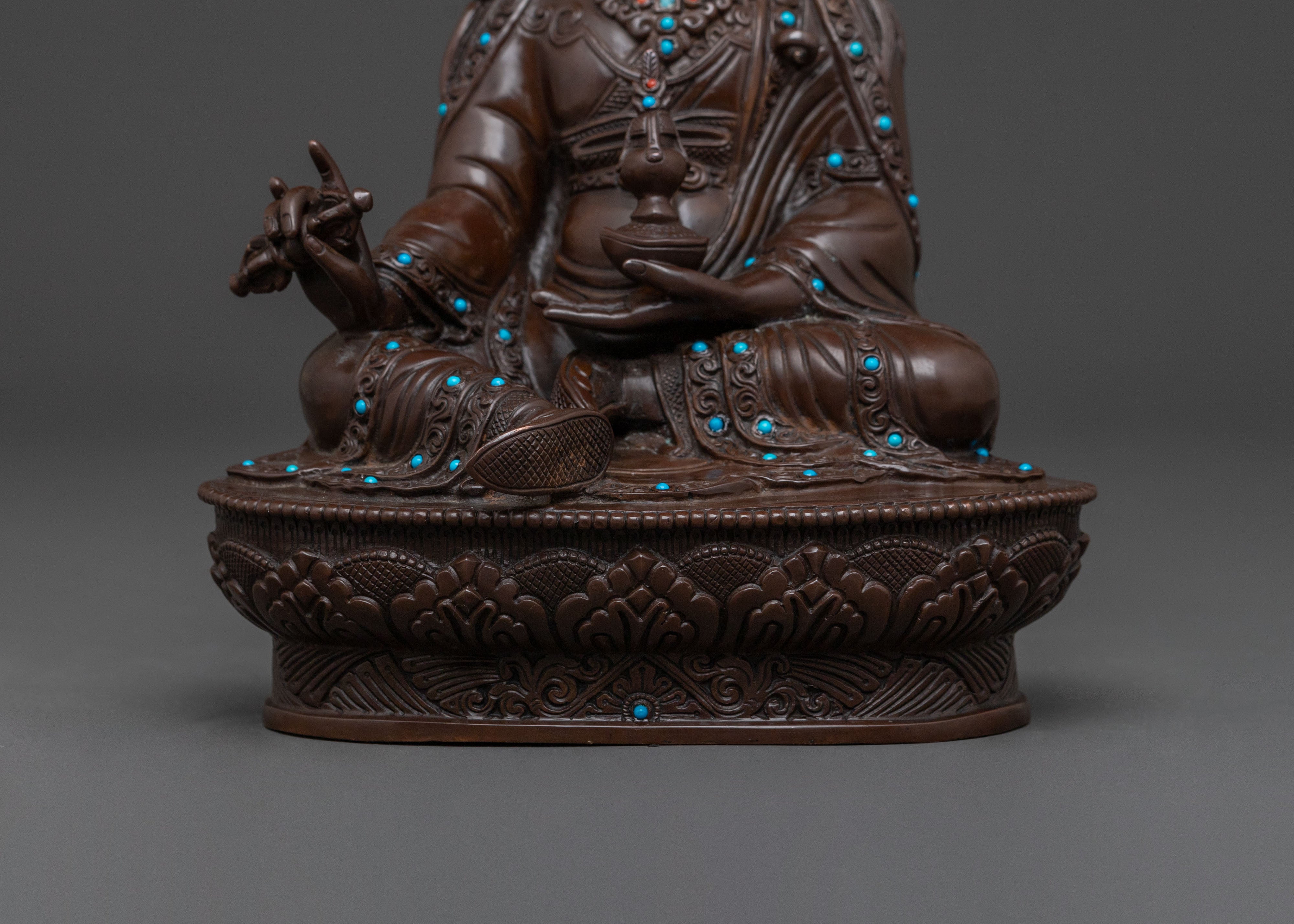Divine Guru Rinpoche Statue for Enlightenment