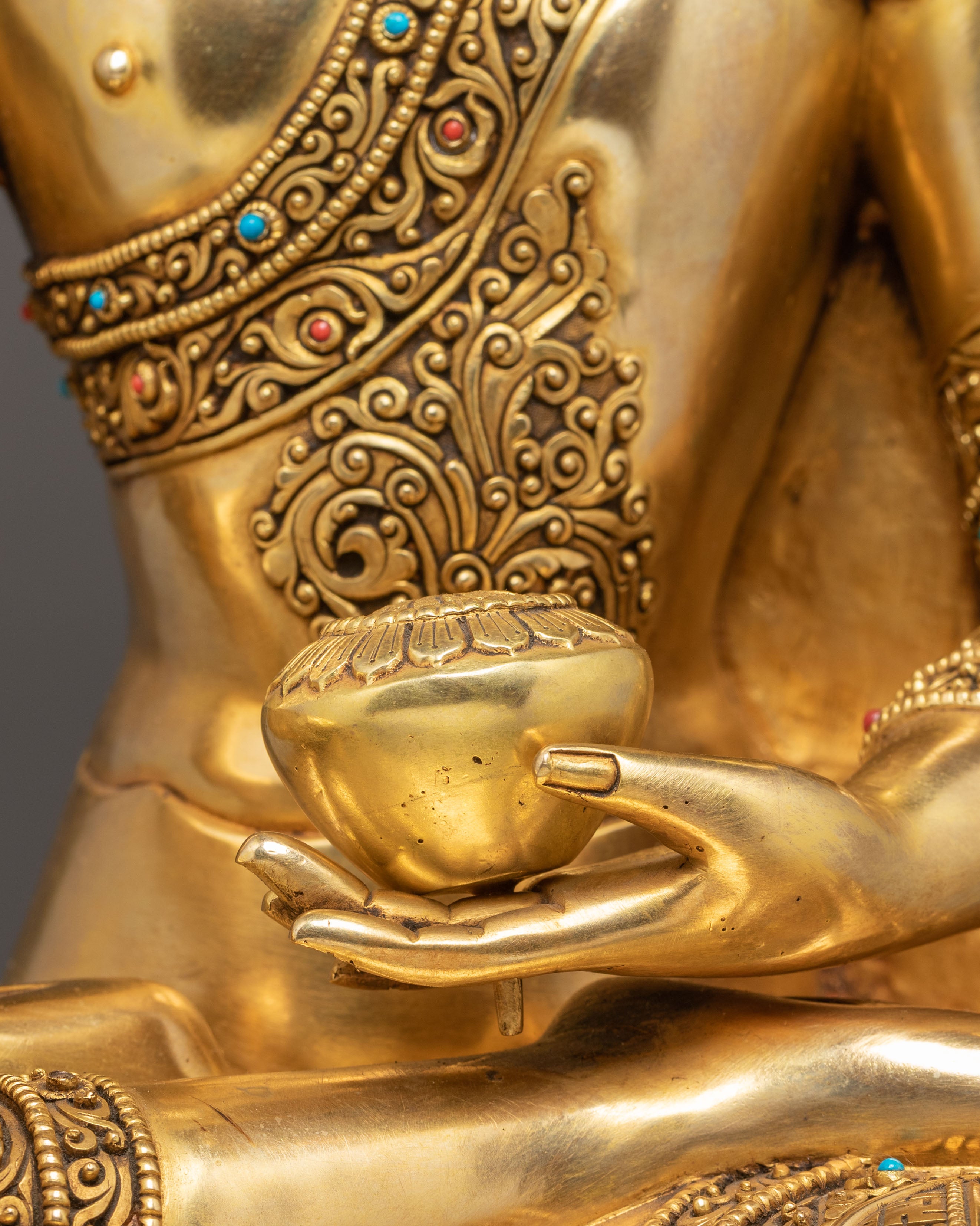 Radiant Statue of Historical Shakyamuni Buddha | Founder of Buddhism