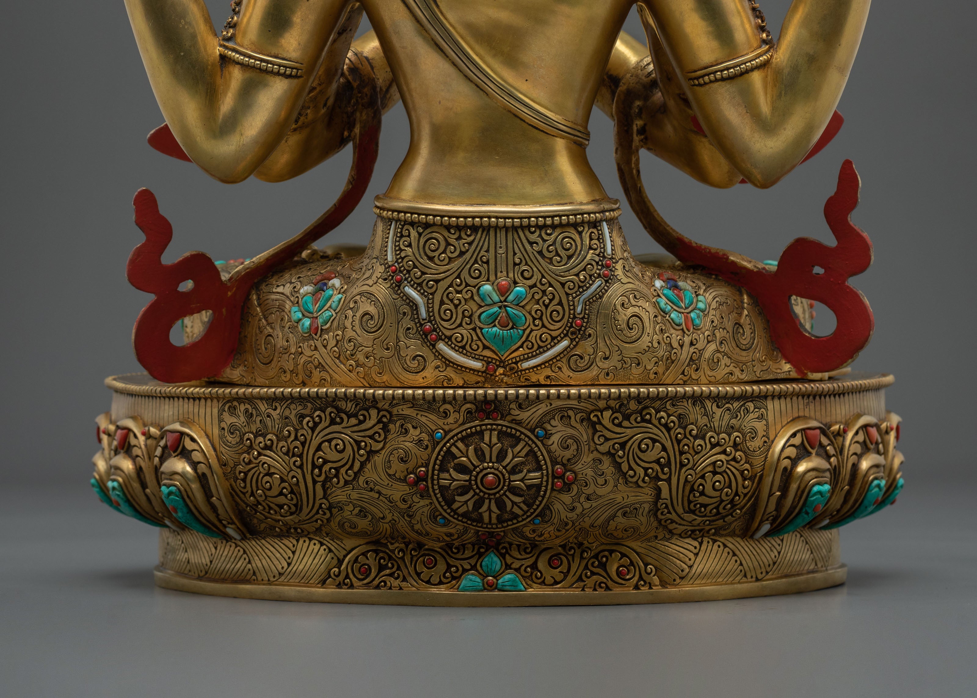henrezig Statue with 24K Gold Coating