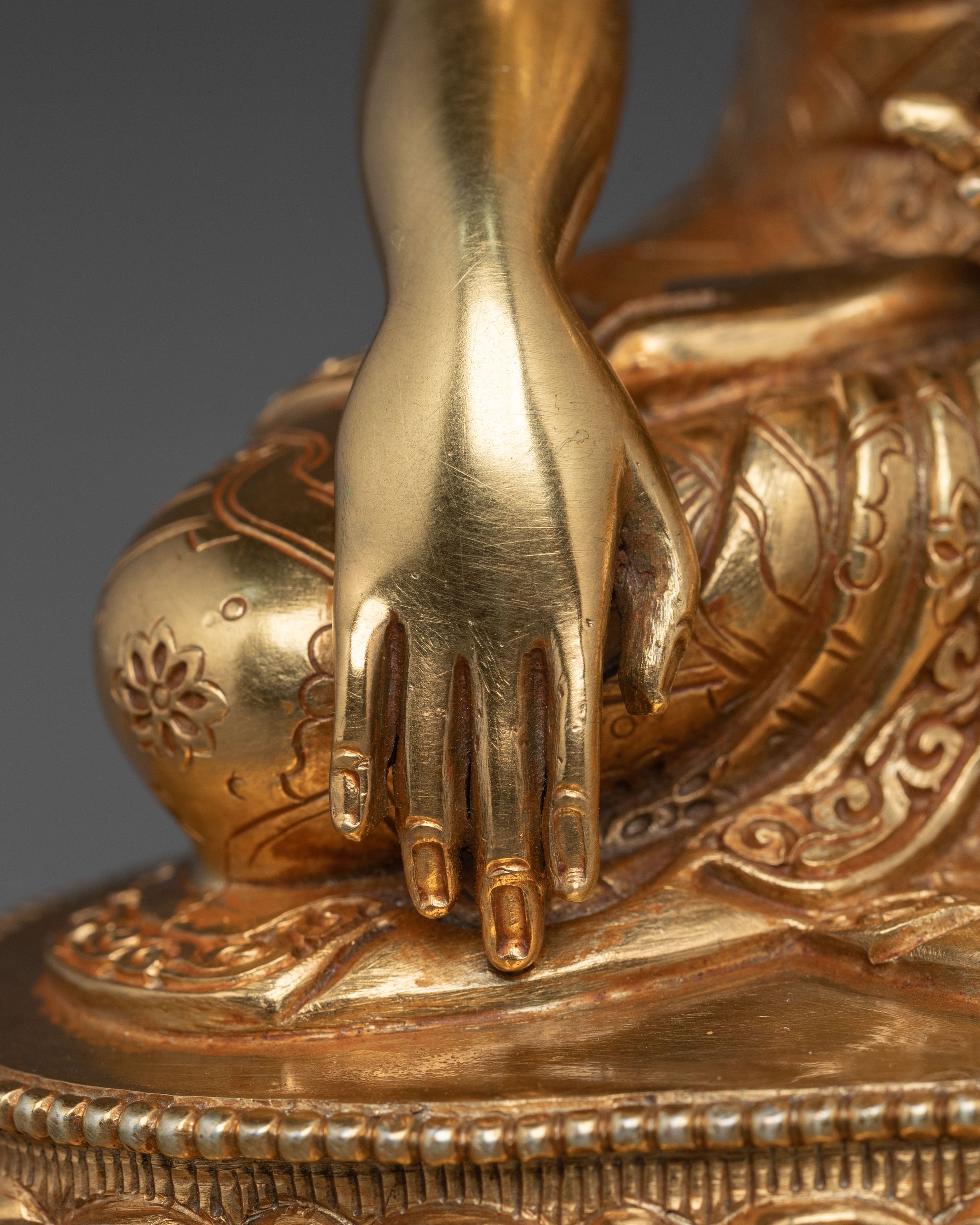 Shakyamuni Buddha Sacred Statue for Buddhist Shrine