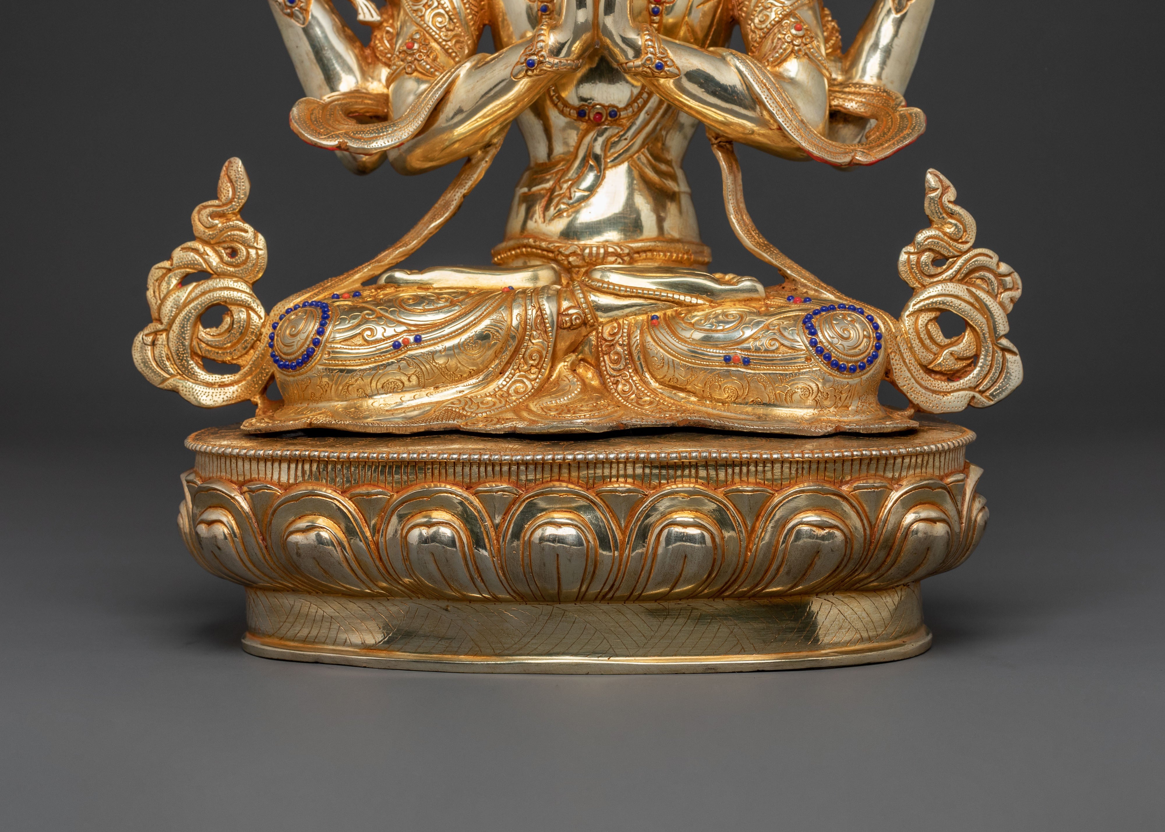 Four-Armed Chenrezig Statue | Serene Compassion