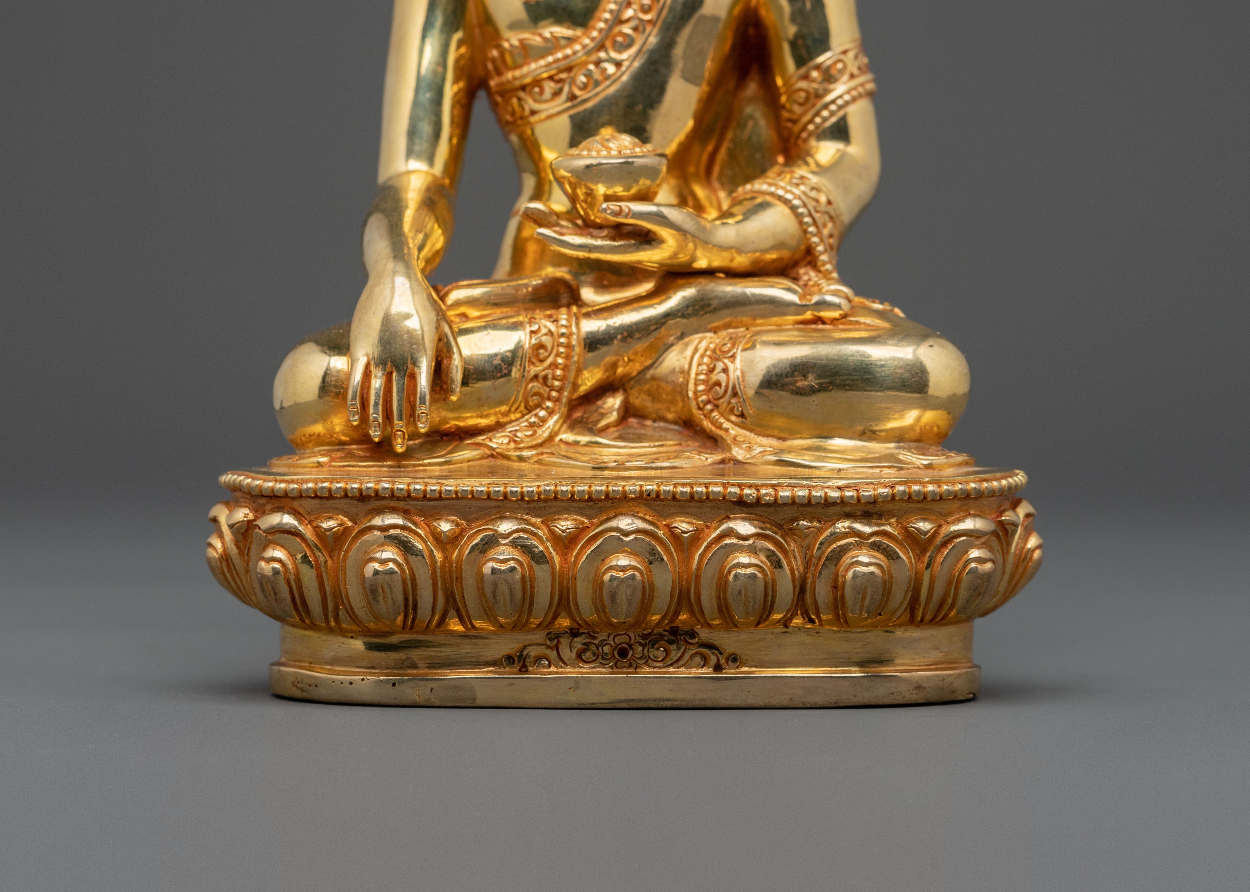 Amitabha Buddha Buddhist Altar Statue – Radiant Gilded Copper