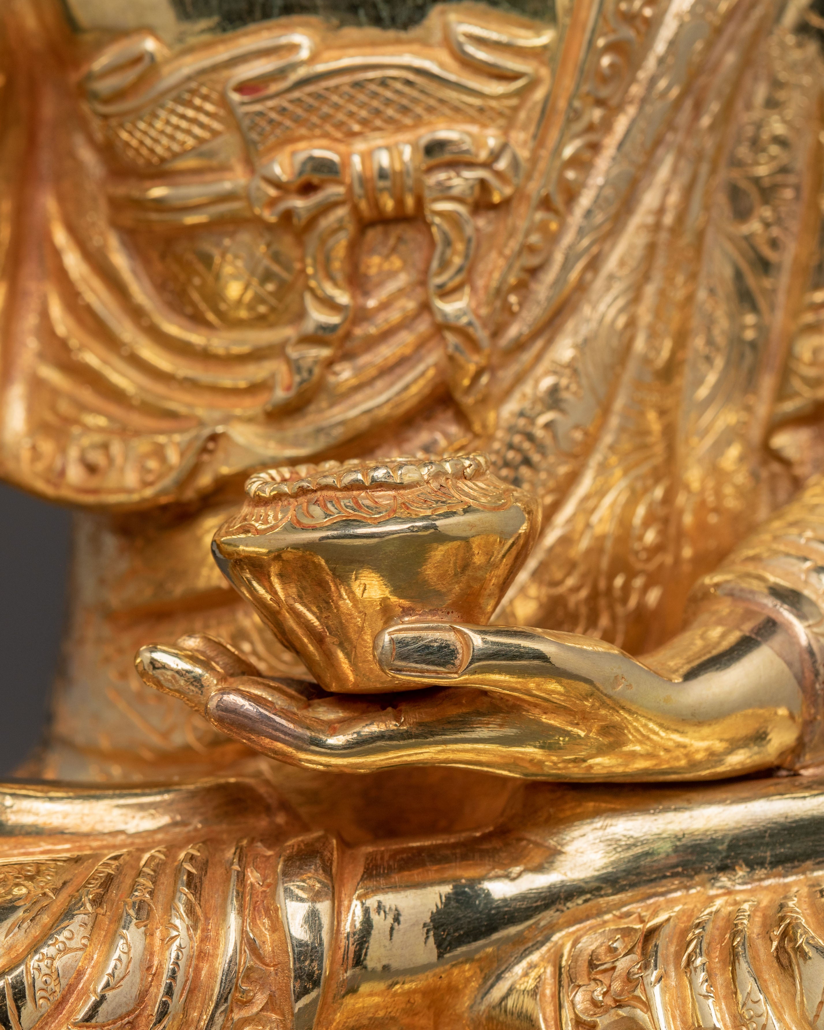 24k Gold Gilded Shakyamuni Buddha Blessing Statue – Serene Artistry