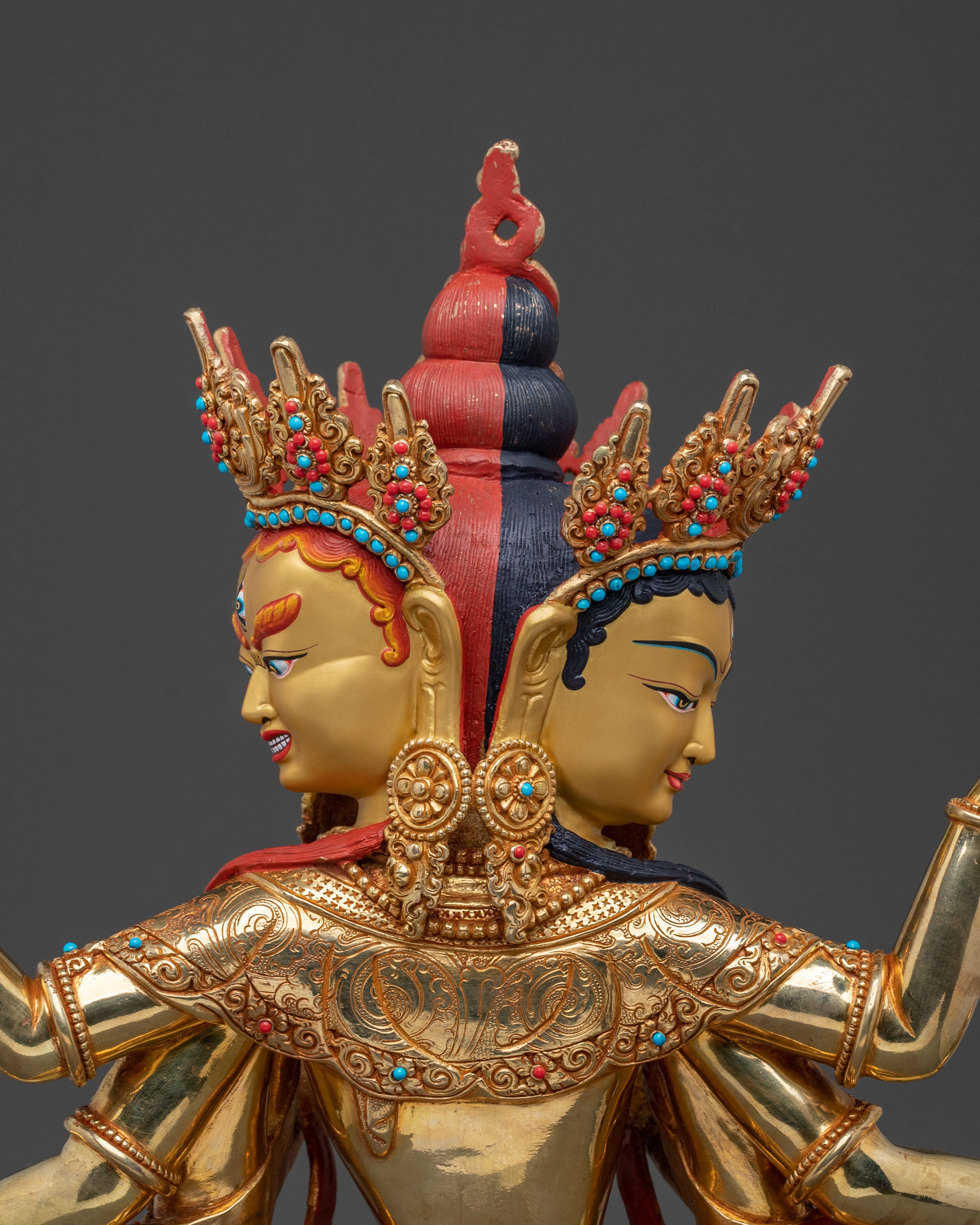 Namgyalma Bodhisattva: Figurine with Antique Finish