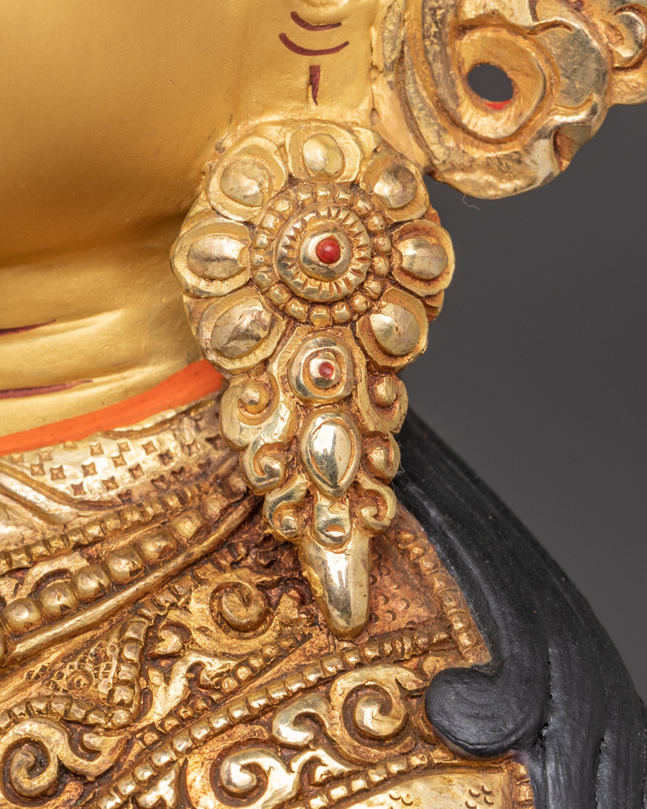 Guru Norla Statue | Symbol of Abundance and Prosperity