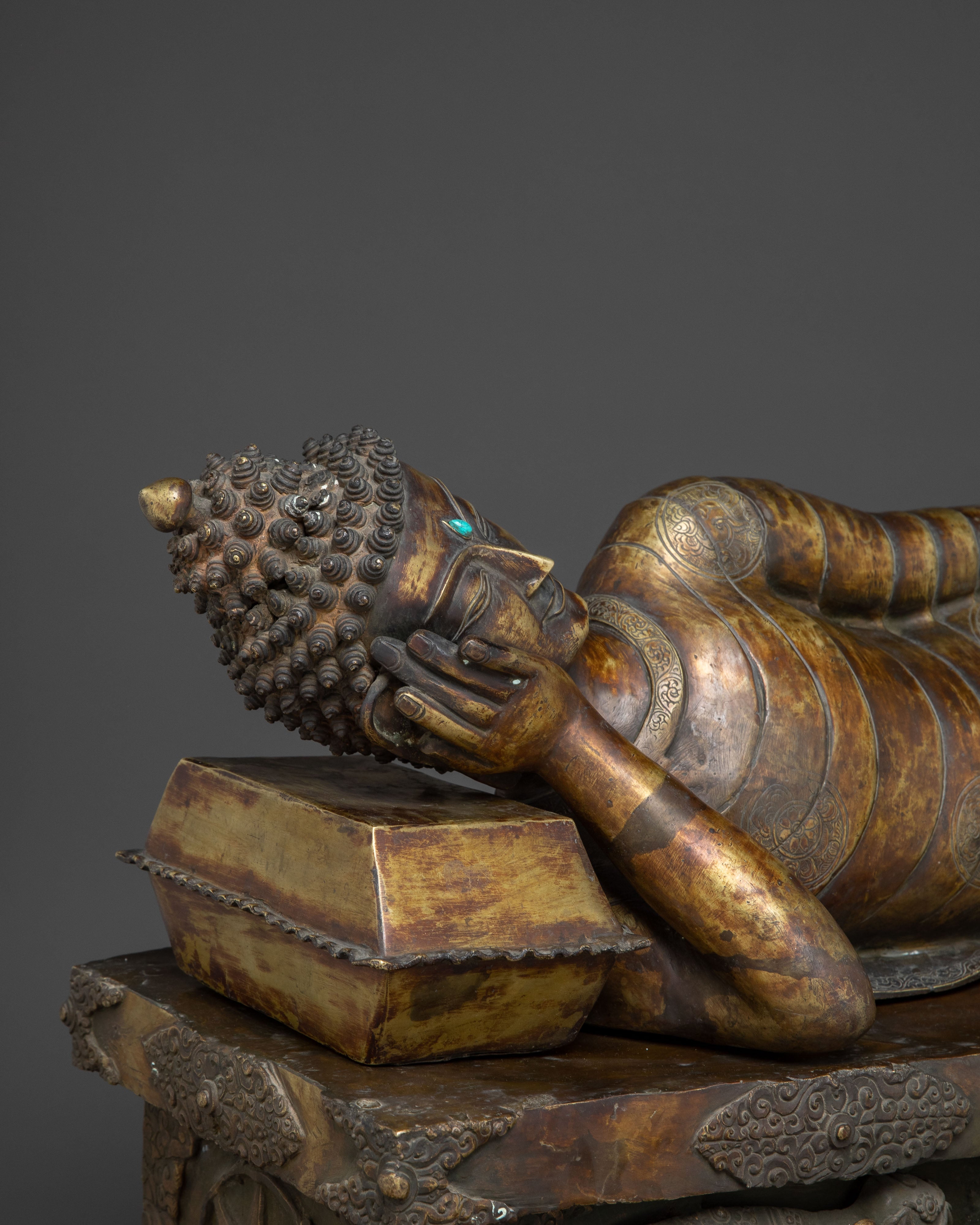 Buddha Entering Nirvana | Oxidized Copper sculpture