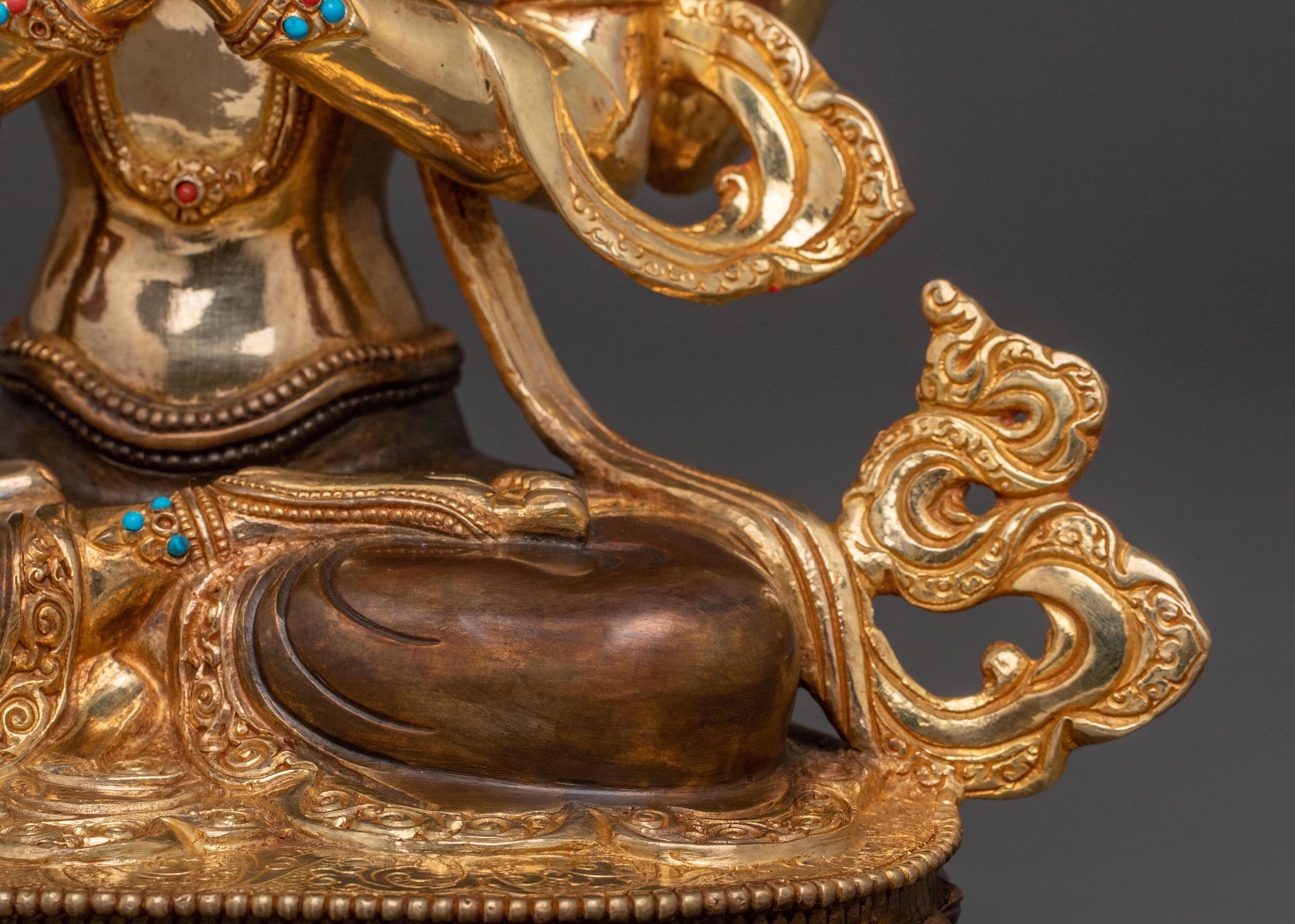 Chenrezig Tranquil Protector Statue | 24K Gilded Copper