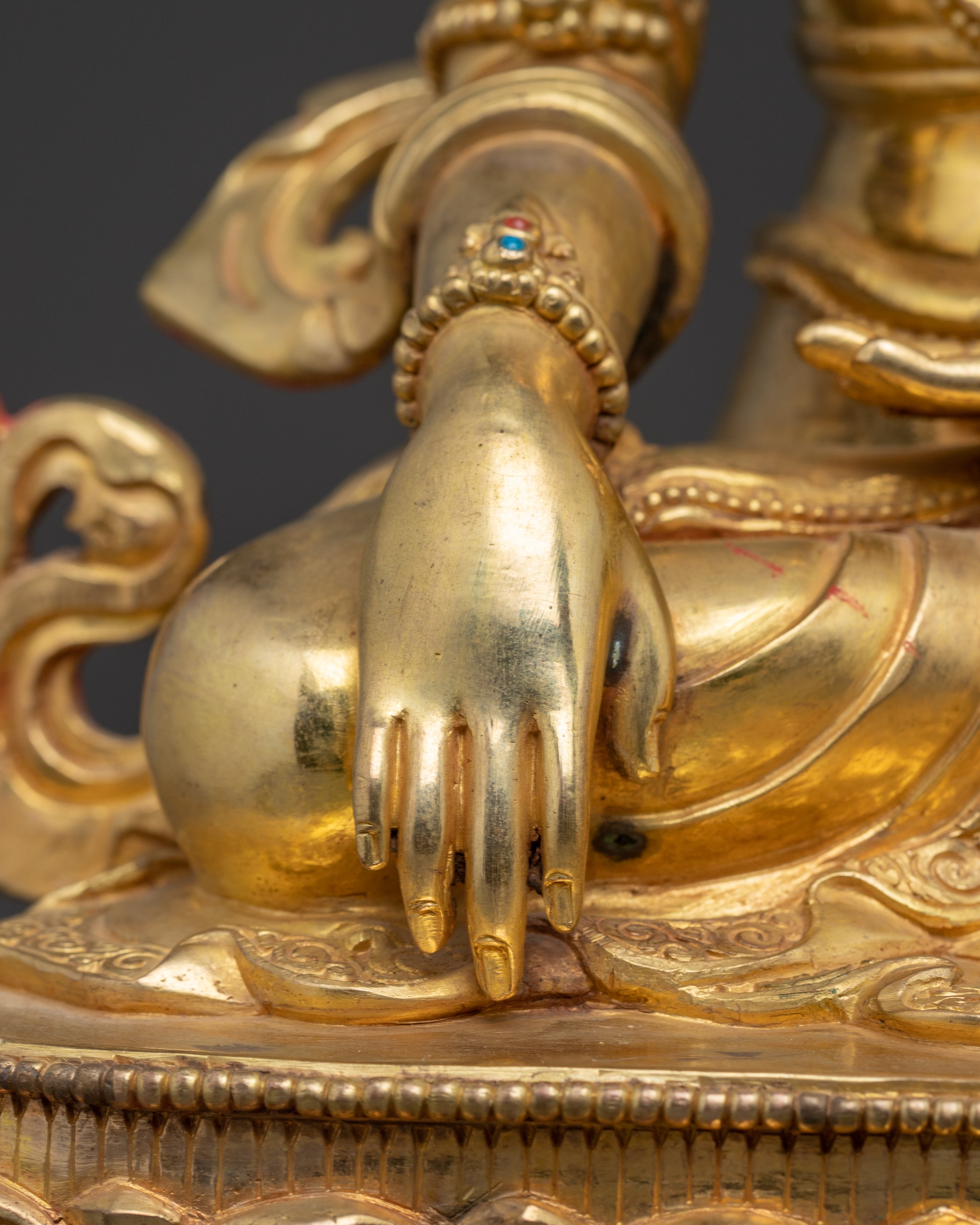 Mitupa Statue: Unity of Wisdom and Compassion