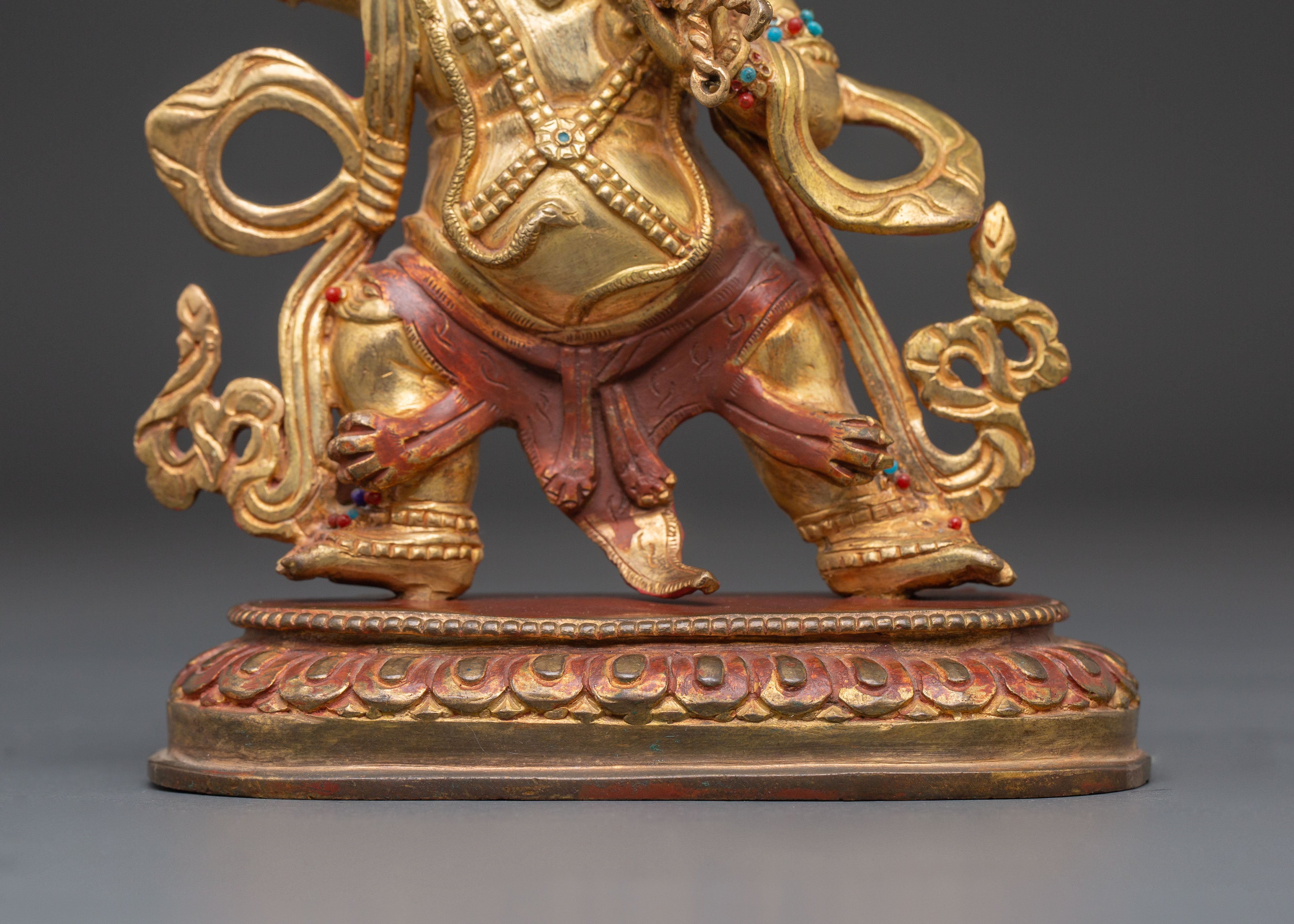 Golden Vajrapani Statue: The Protector of Buddha | Buddhist Spiritual Decor