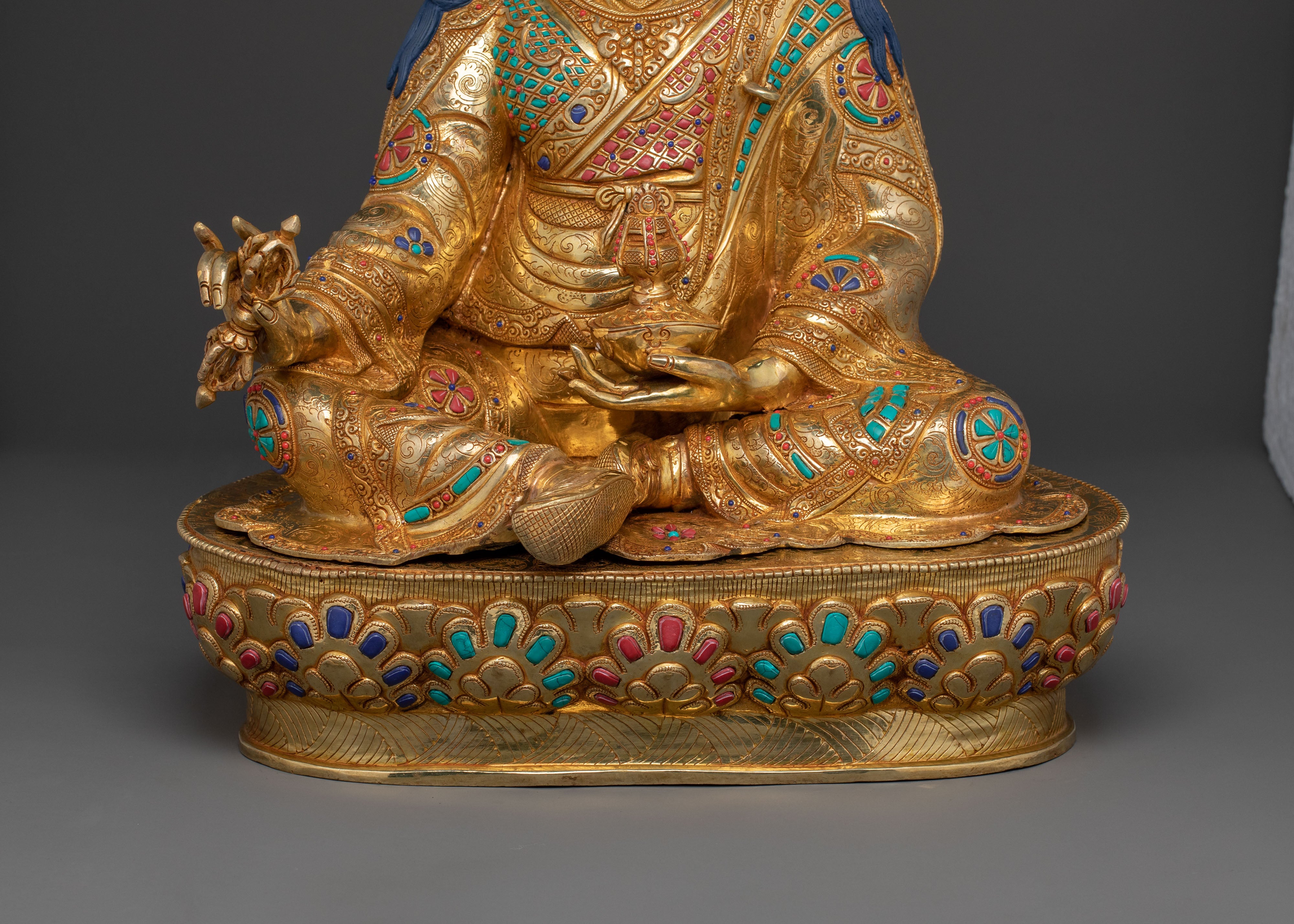 Guru Rinpoche Statue | Symbol of Divine Wisdom