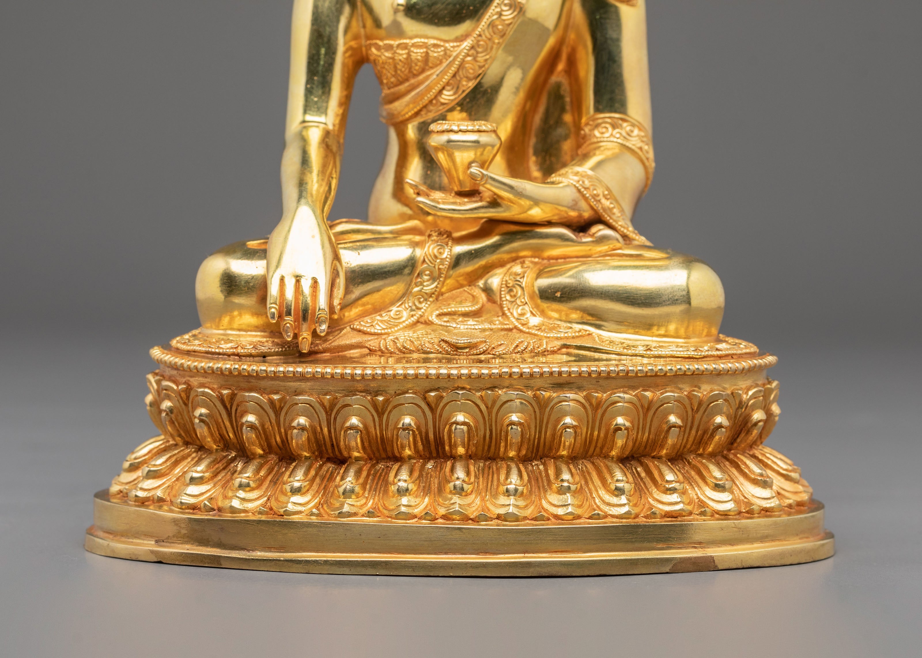 Siddhartha Gautama Buddha Sacred Sculpture | Symbol of the Path to Enlightenment