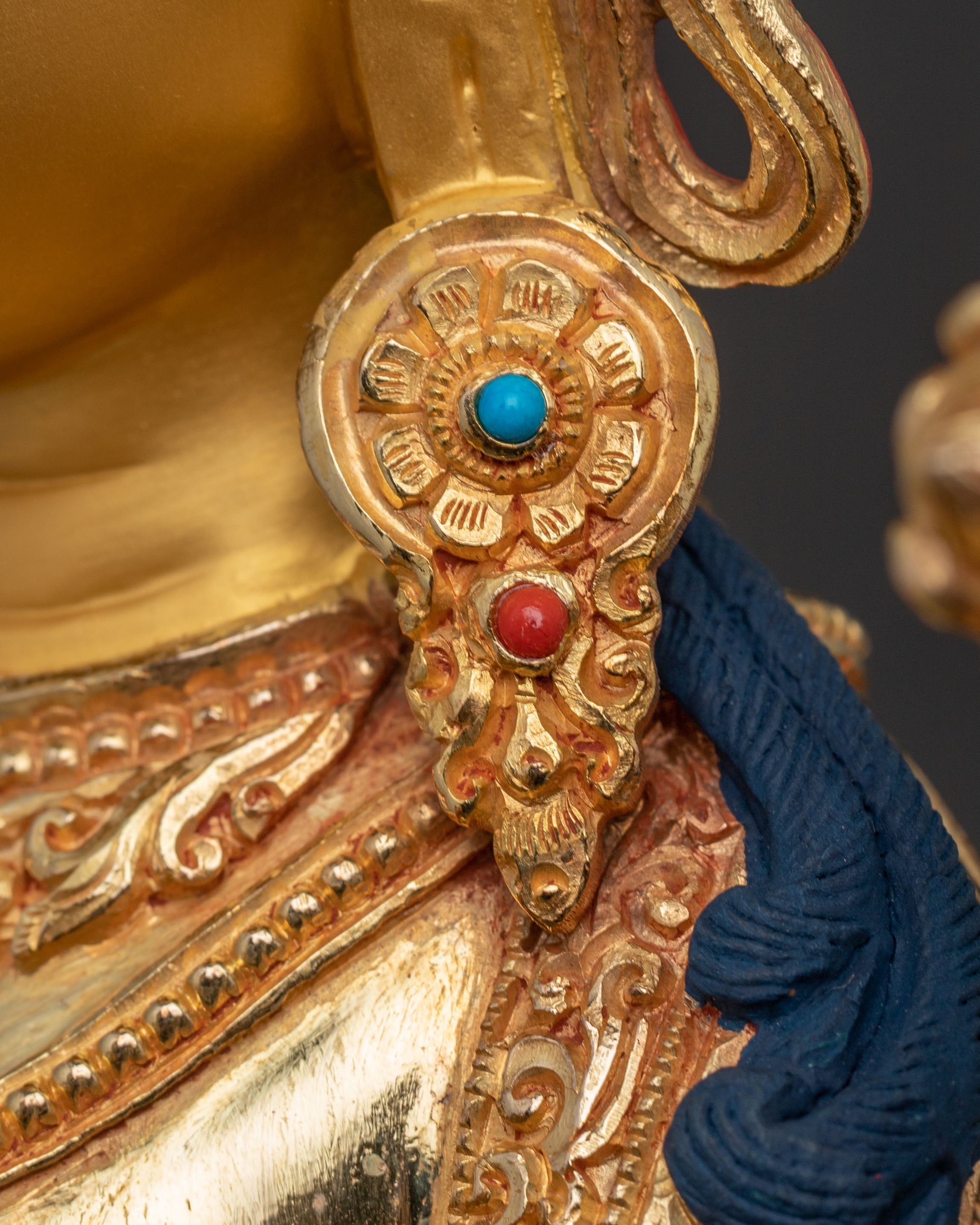 Sacred Statue of Mother Shyama Tara – Hand-Gilded Copper Statue