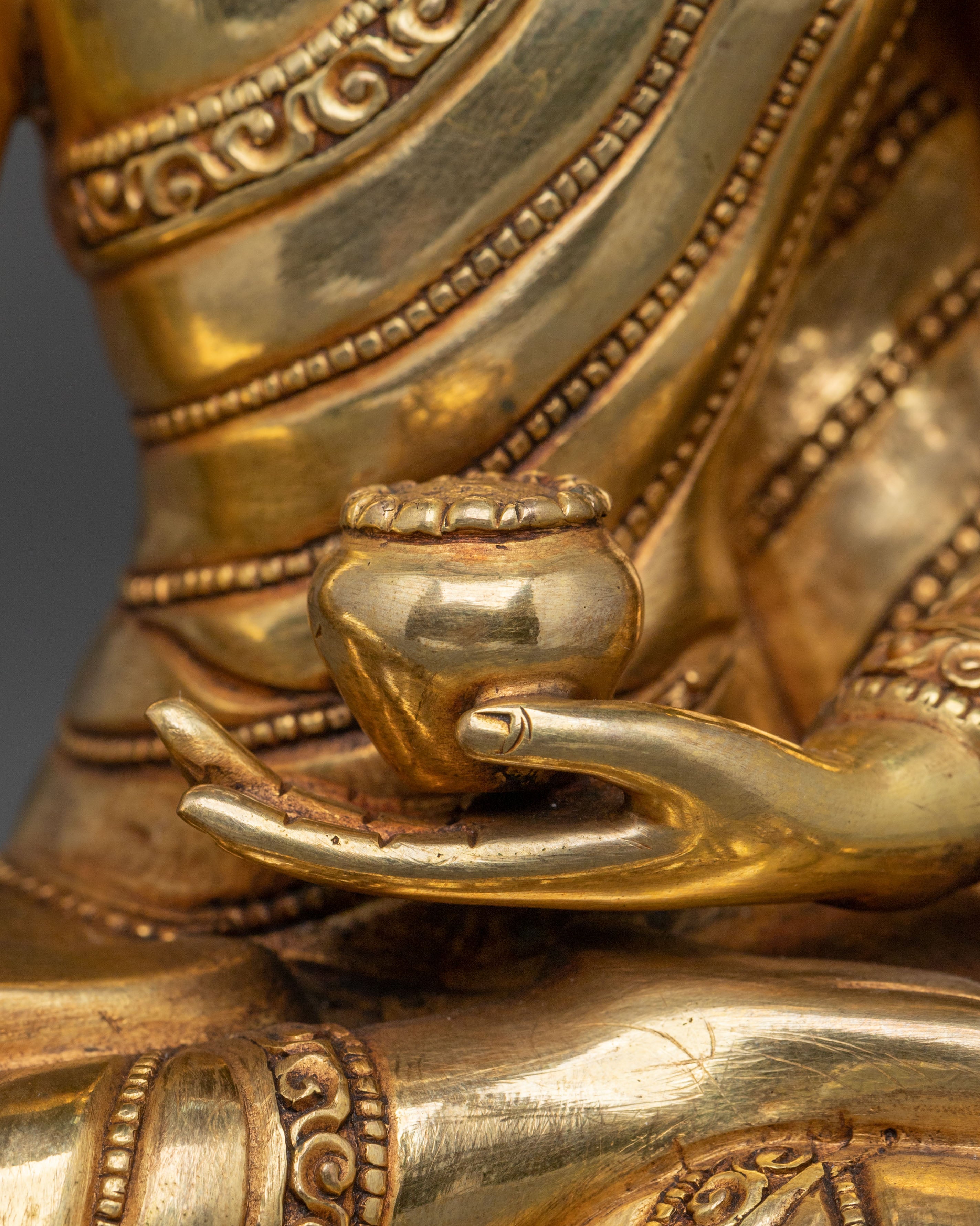 Shakyamuni Buddha Statue | Serene Idol