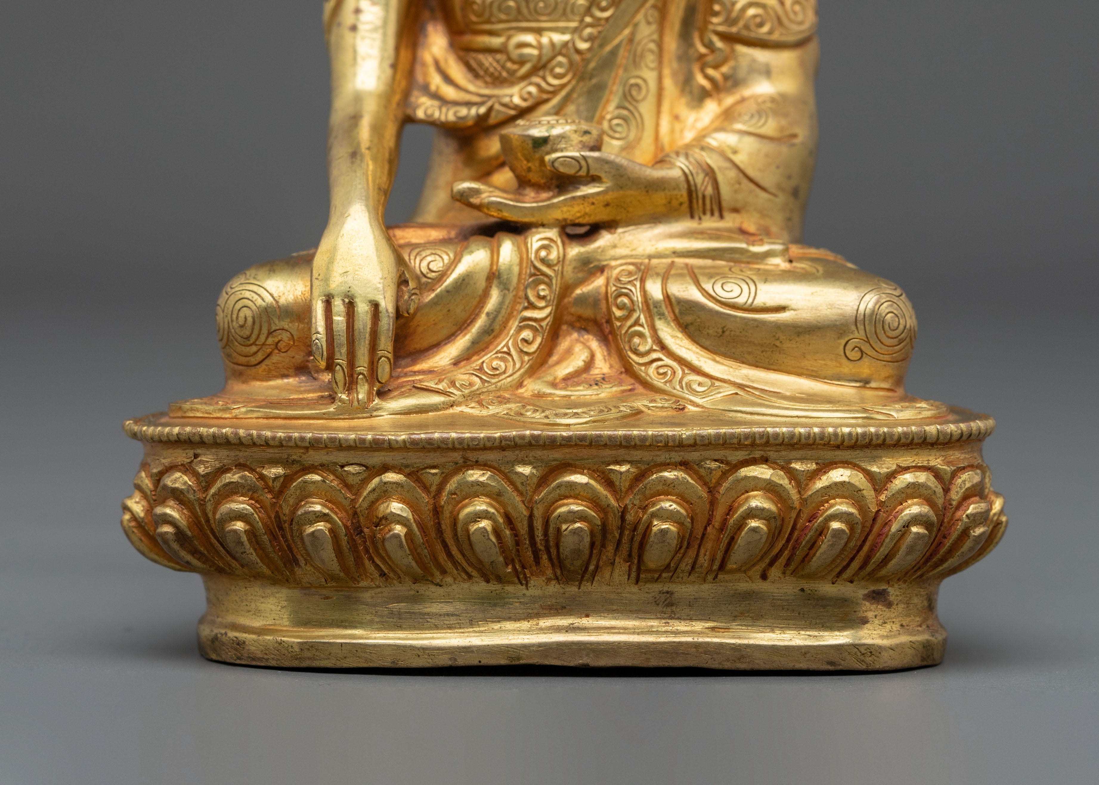 Shakyamuni Buddha Figurine | Handcrafted Peaceful Statue