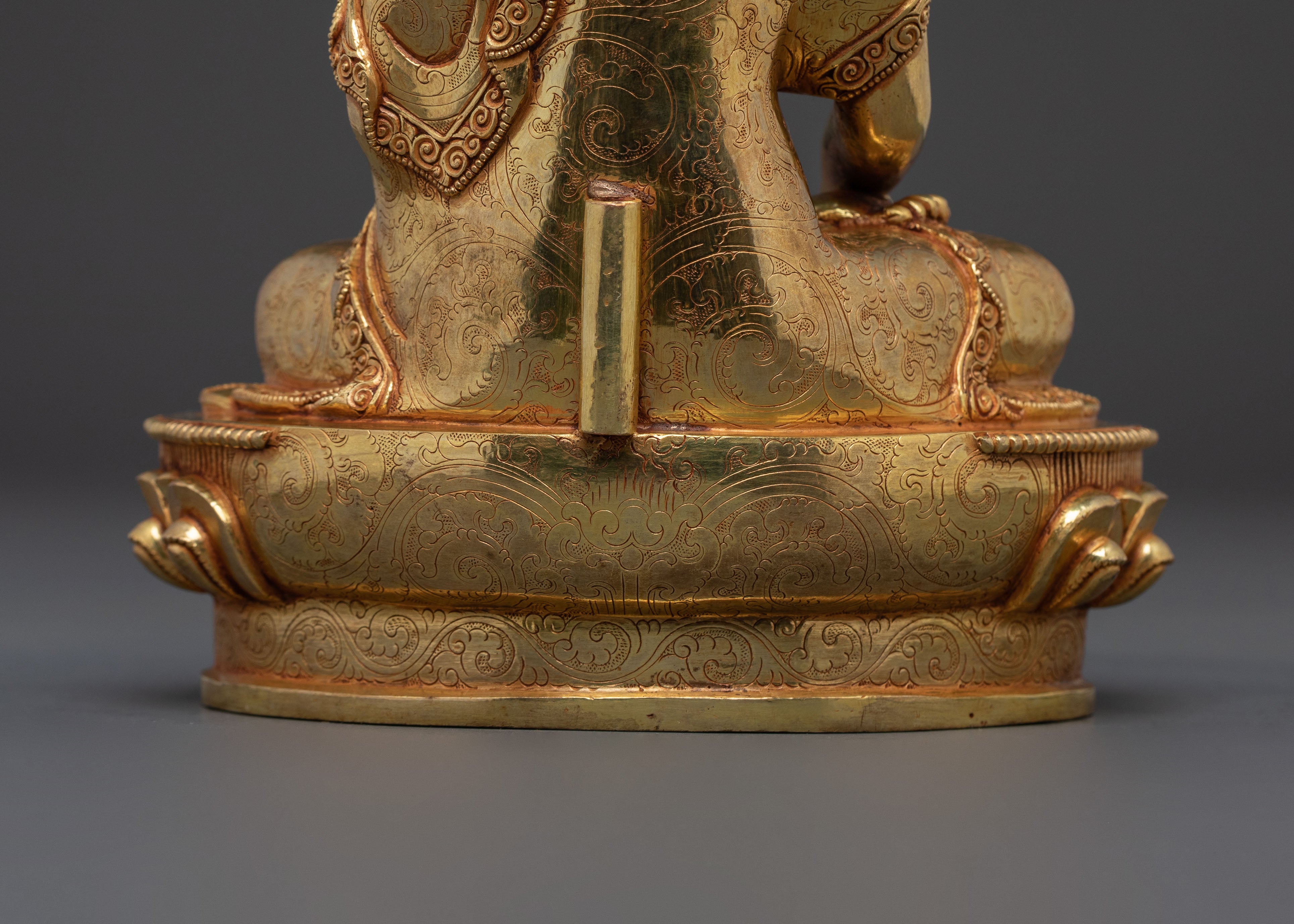 Shakyamuni Buddha Spiritual Altar Statue – Handcrafted & Gold Gilded