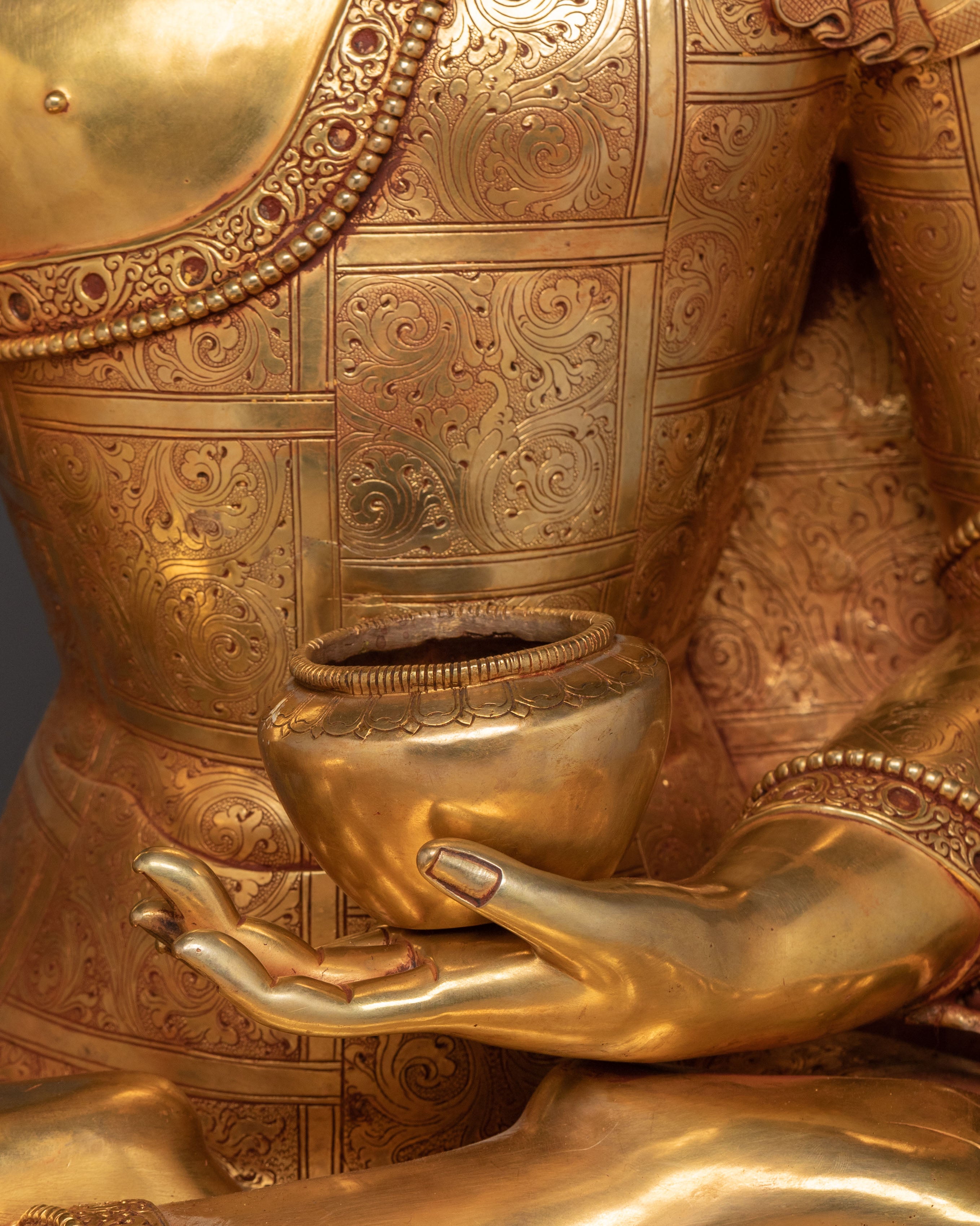 Shakyamuni Buddha Statue | 24K Gold Gilded Buddhist Icon