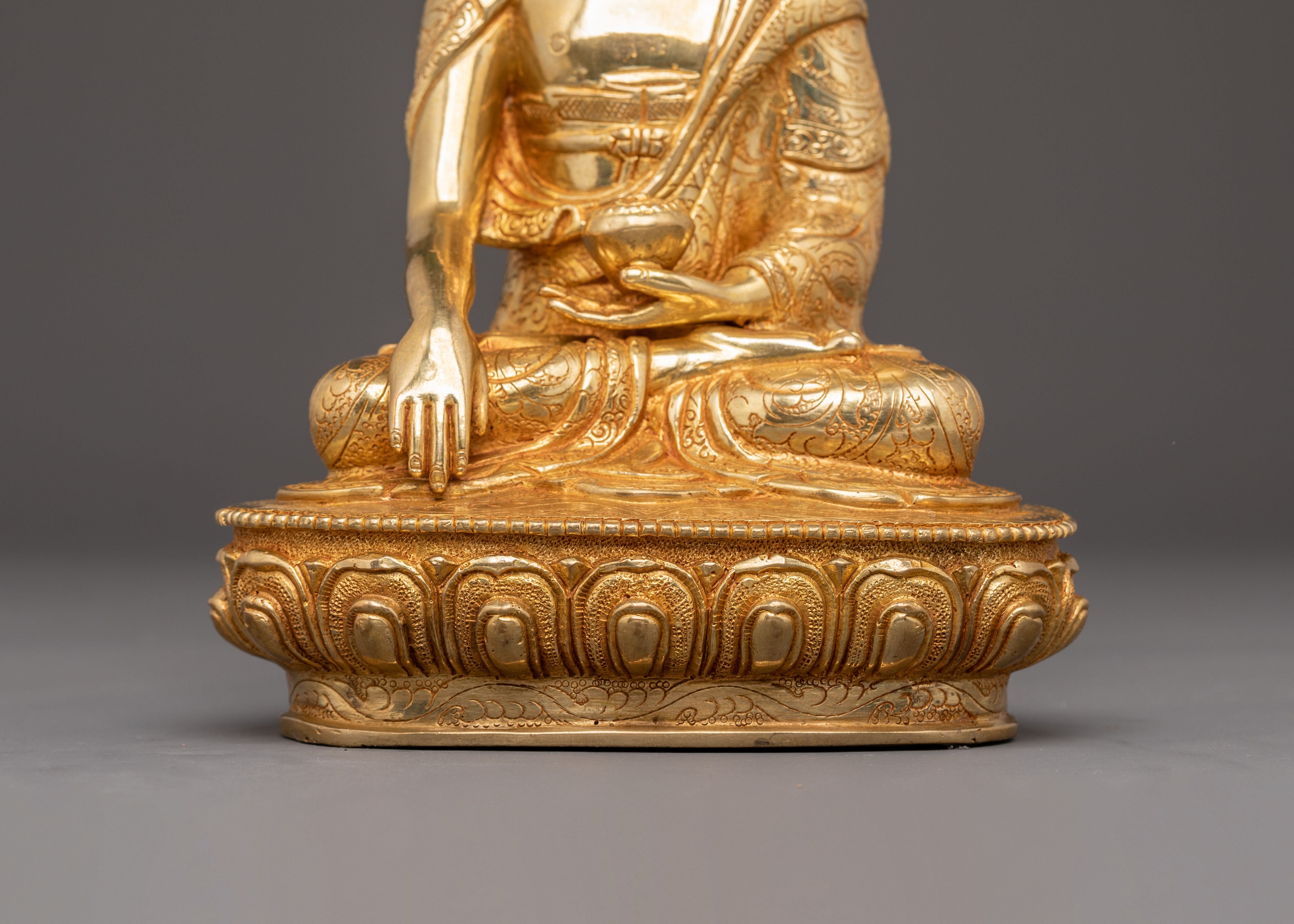 Crown Shakyamuni Buddha Handmade Sculpture | Enlightened Buddha