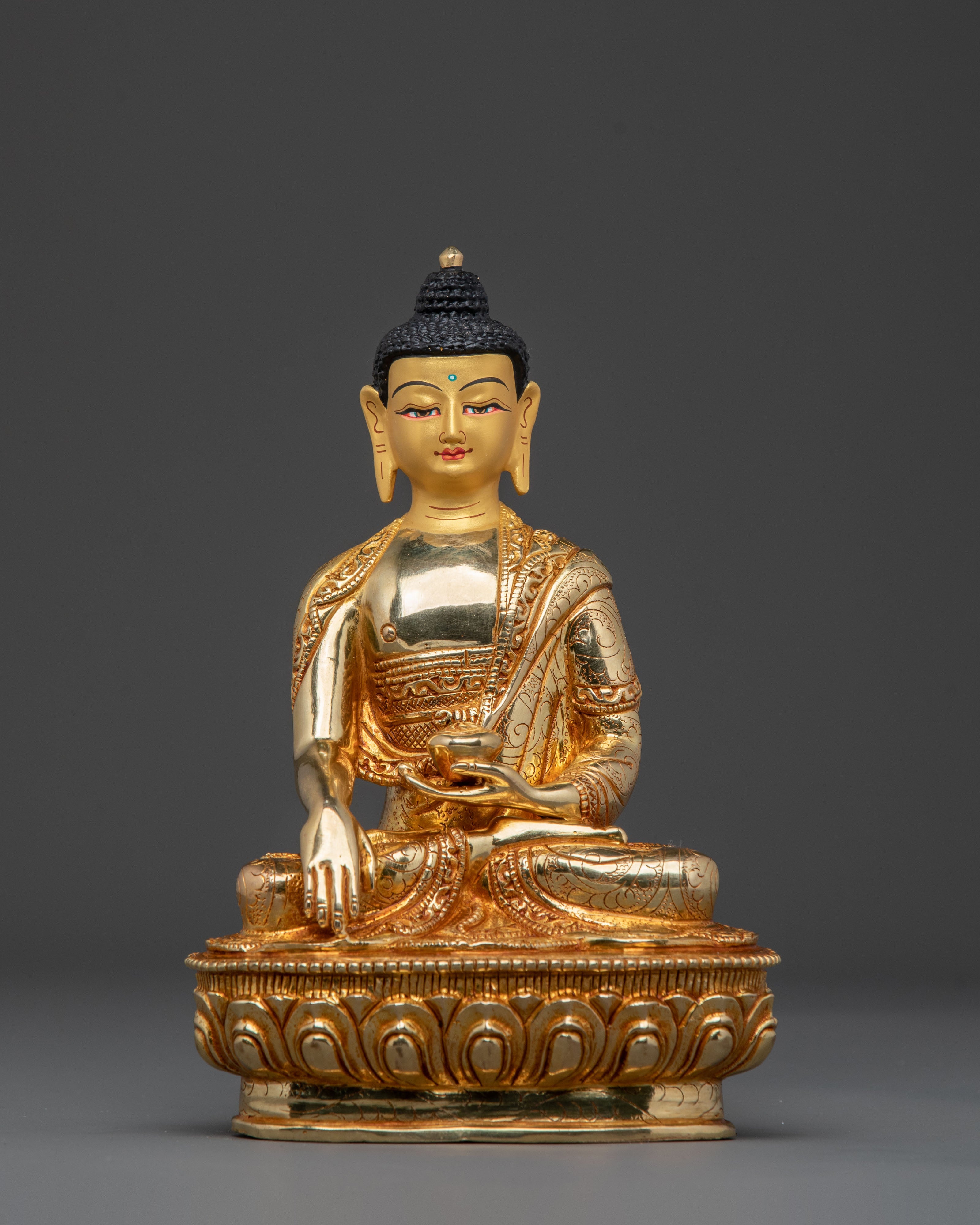 Shakyamuni Buddha statue