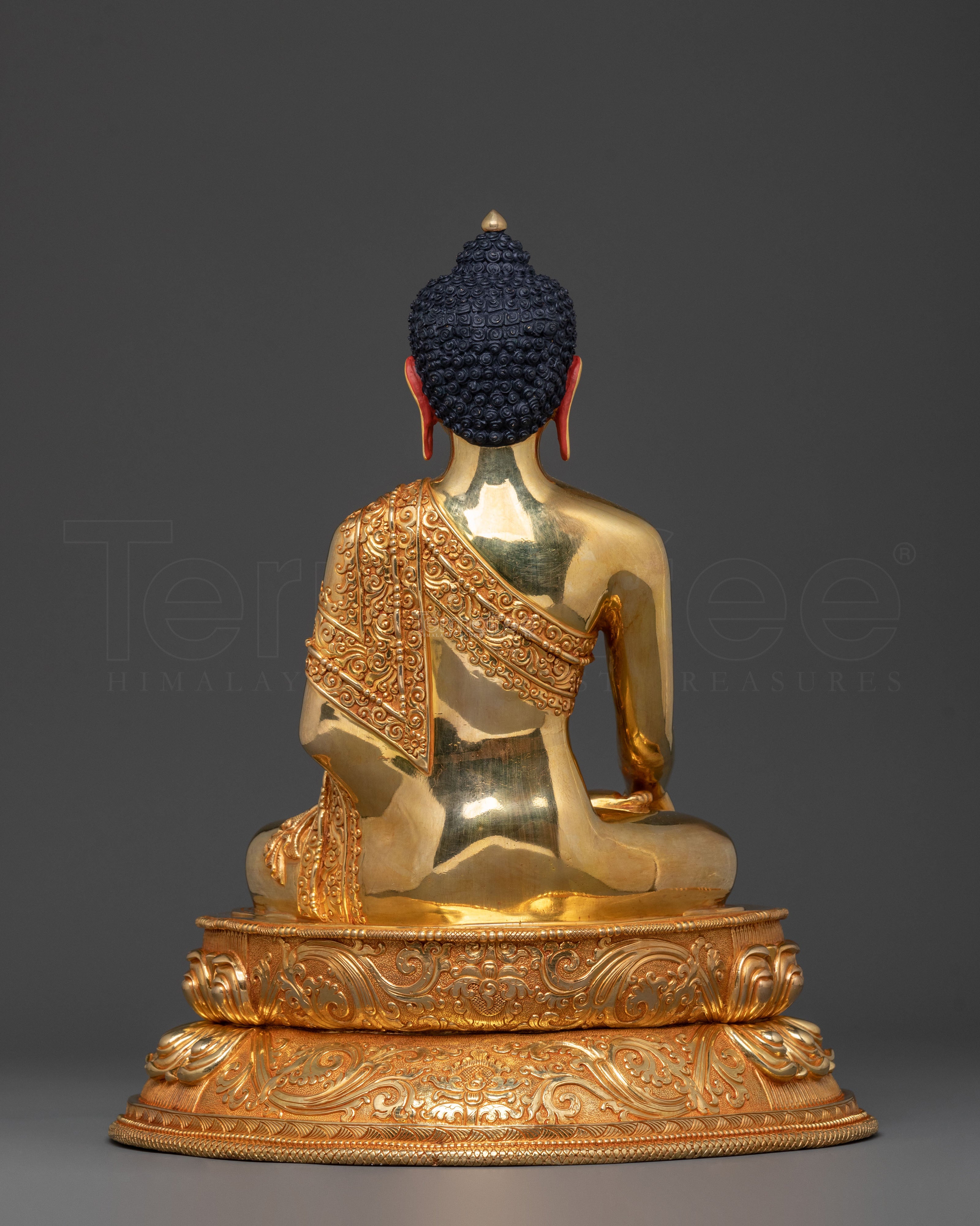Majestic Shakyamuni Buddha Golden Statue