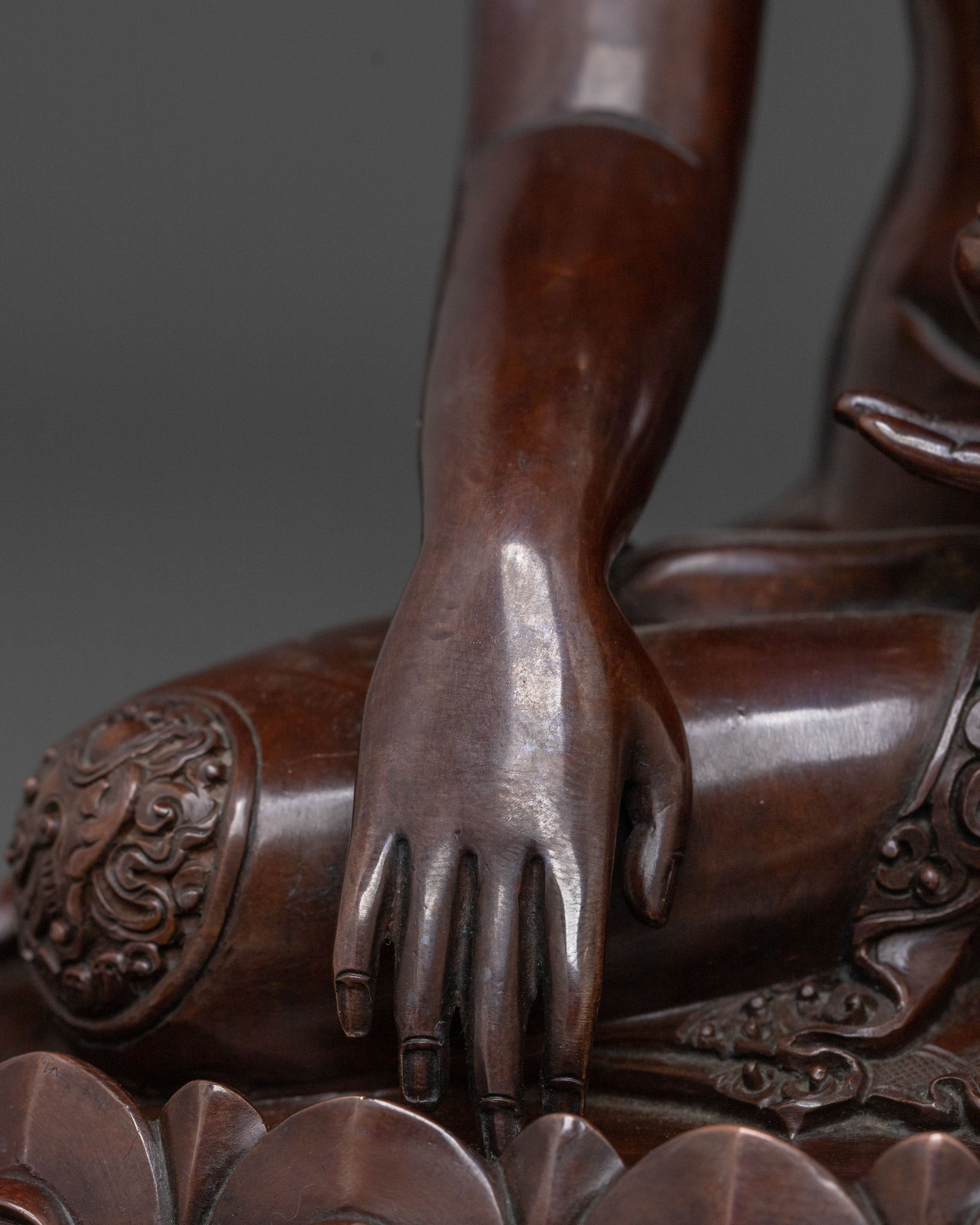 Shakyamuni Buddha Statue Seated on Lotus | Altar Decor