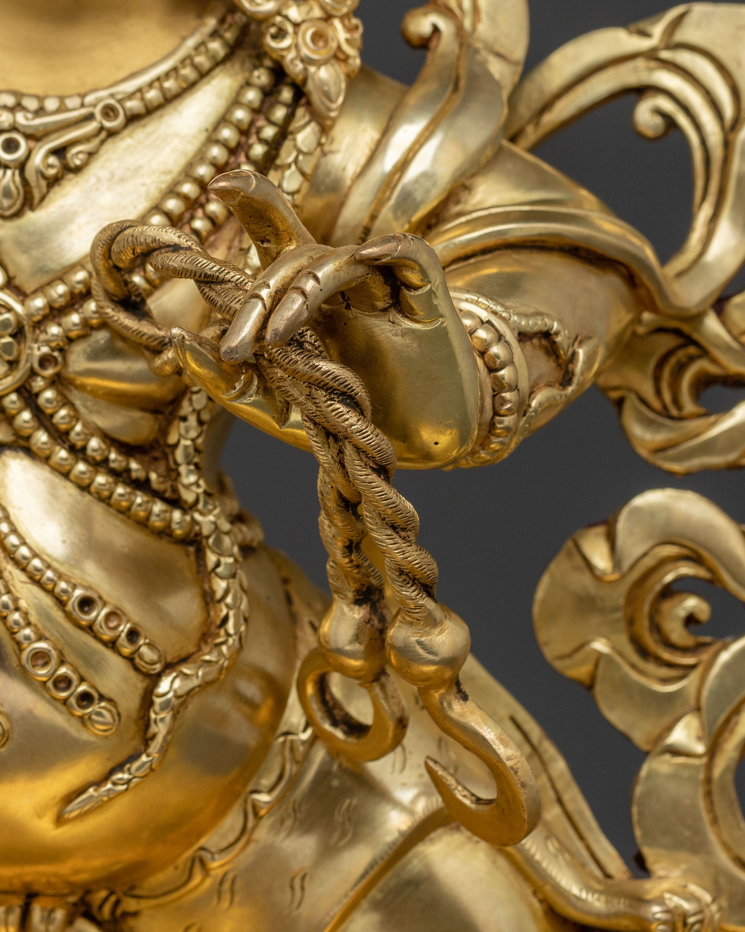 Guardian Vajrapani Statue: Spiritual Protection