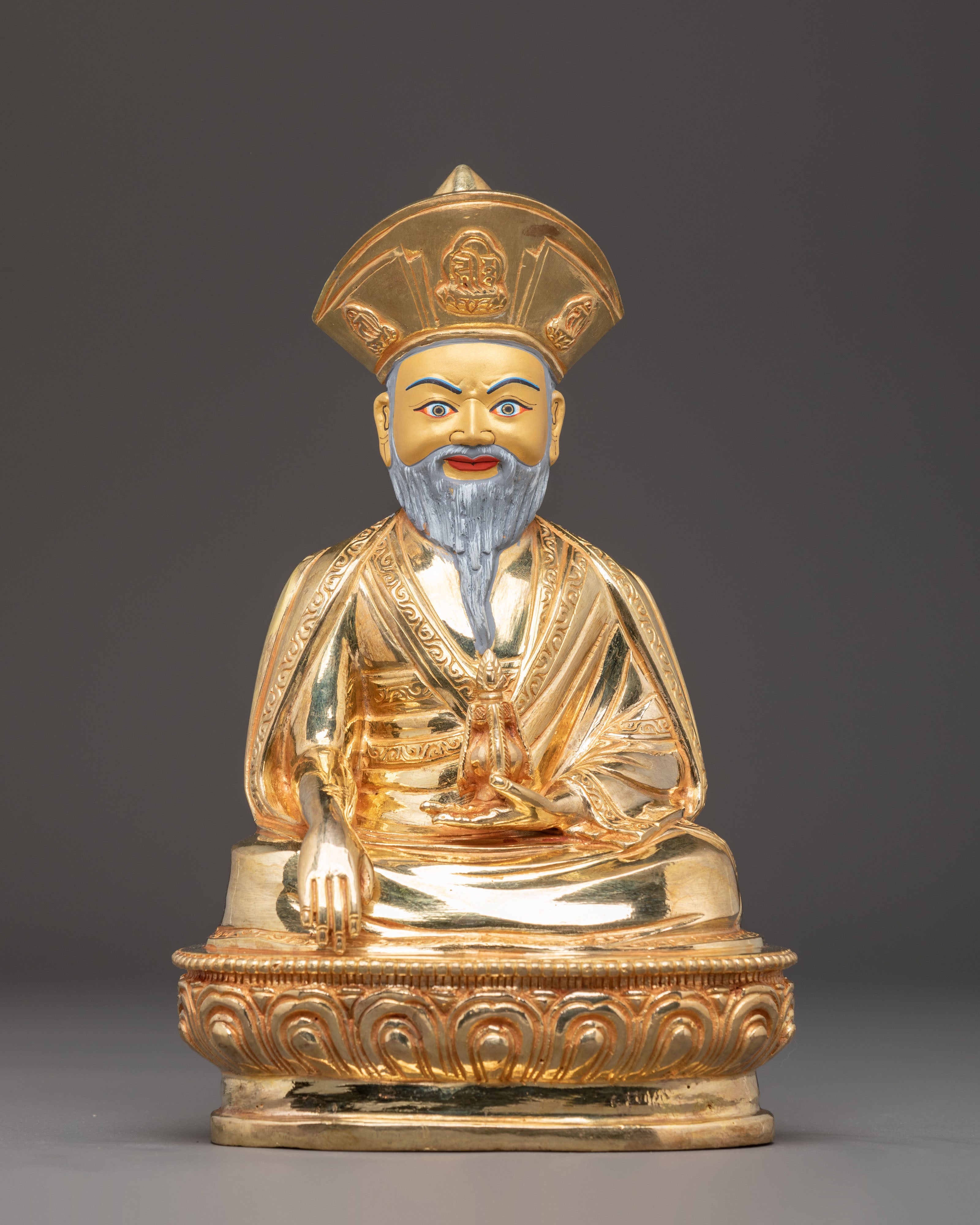 Golden Statue of Master Shapdum