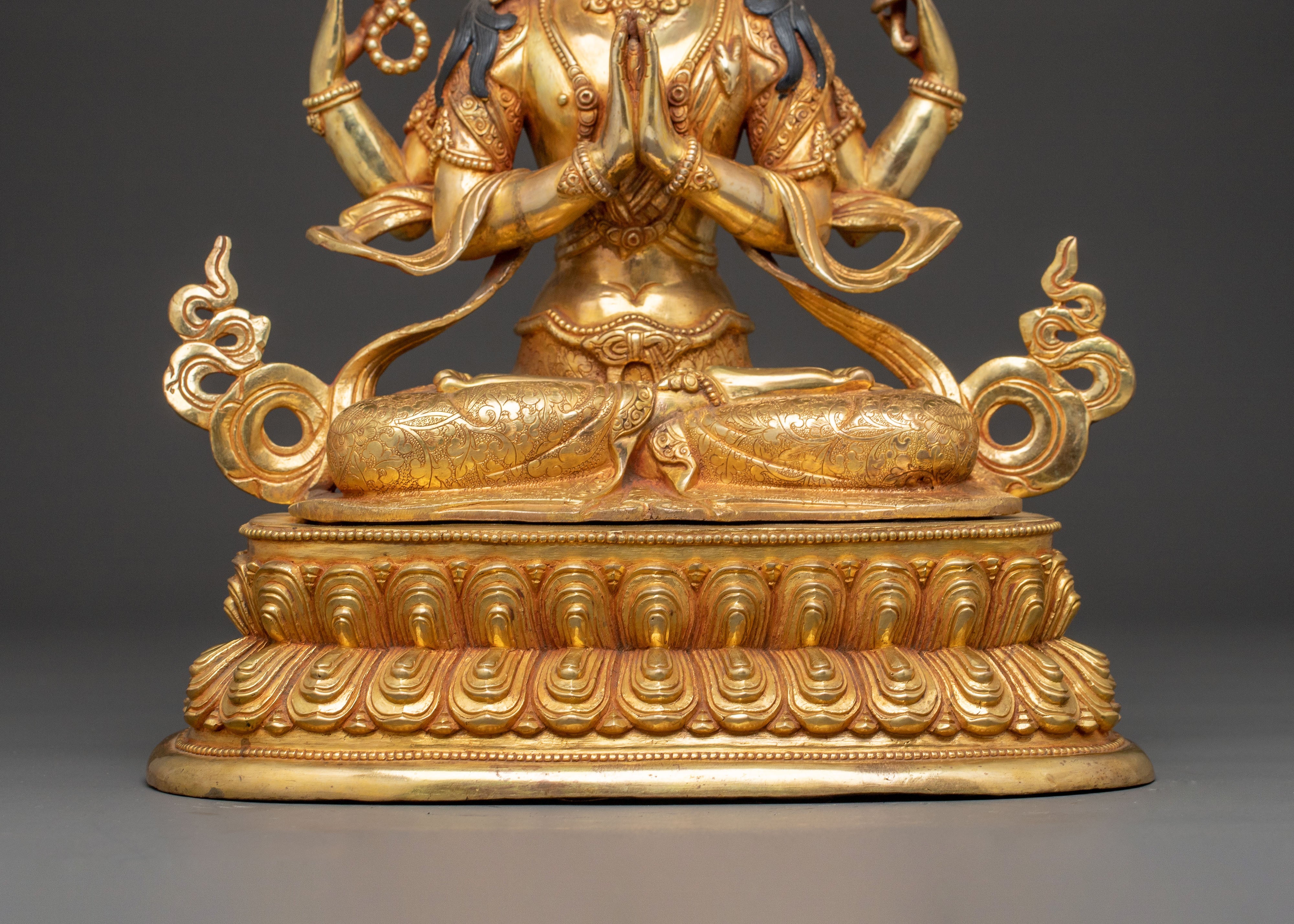 Chenrezig Bodhisattva Blessing Statue – 24K Gold Gilded