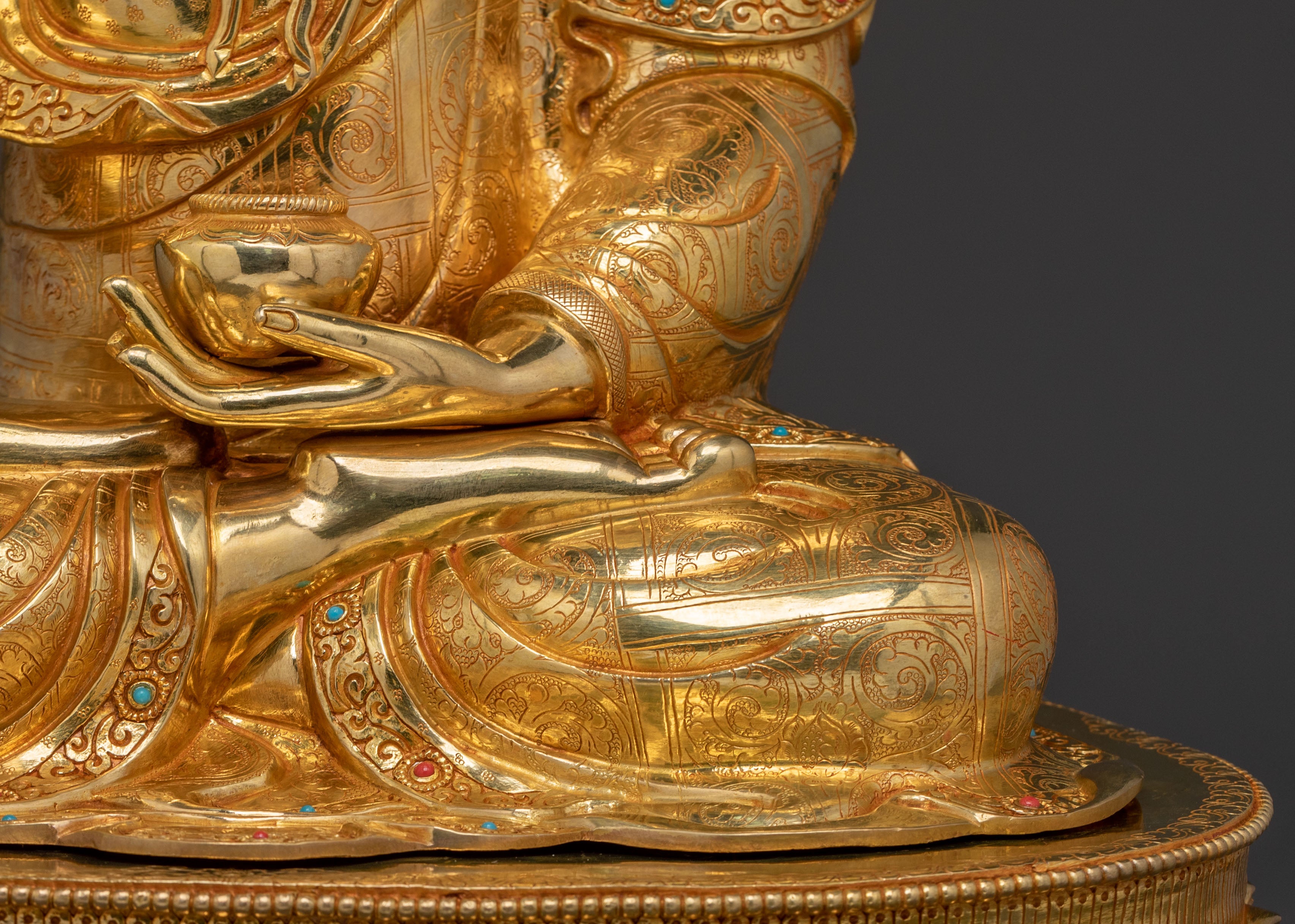 Shakyamuni Buddha Enlightened Golden Statue